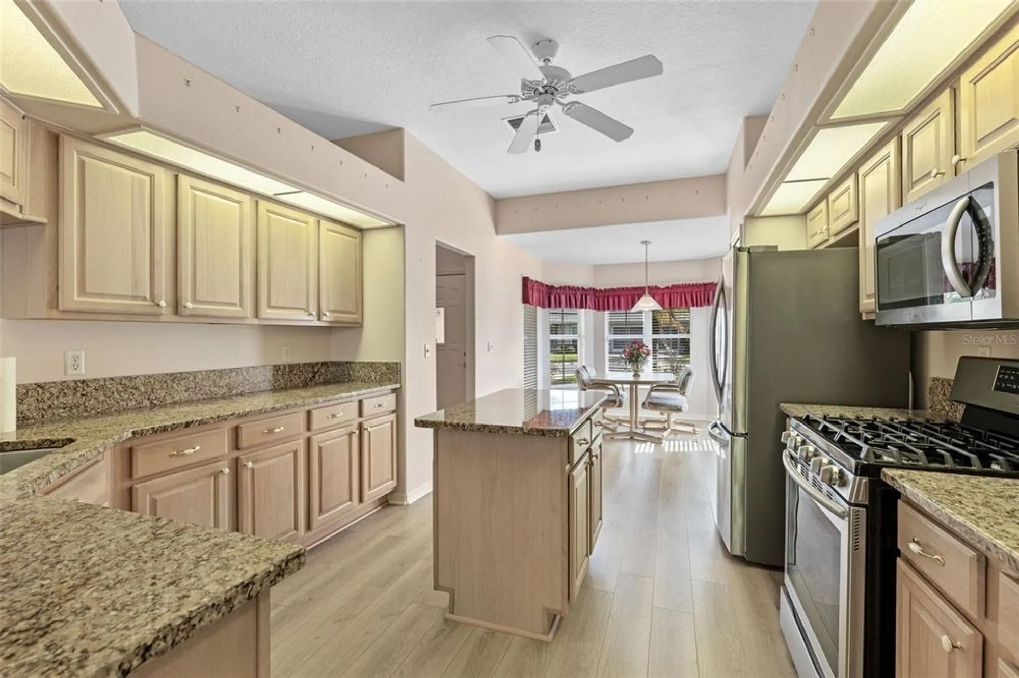 Property Slideshow image 13 of 61 | 4814 saint andrews arc, Leesburg, FL, 34748