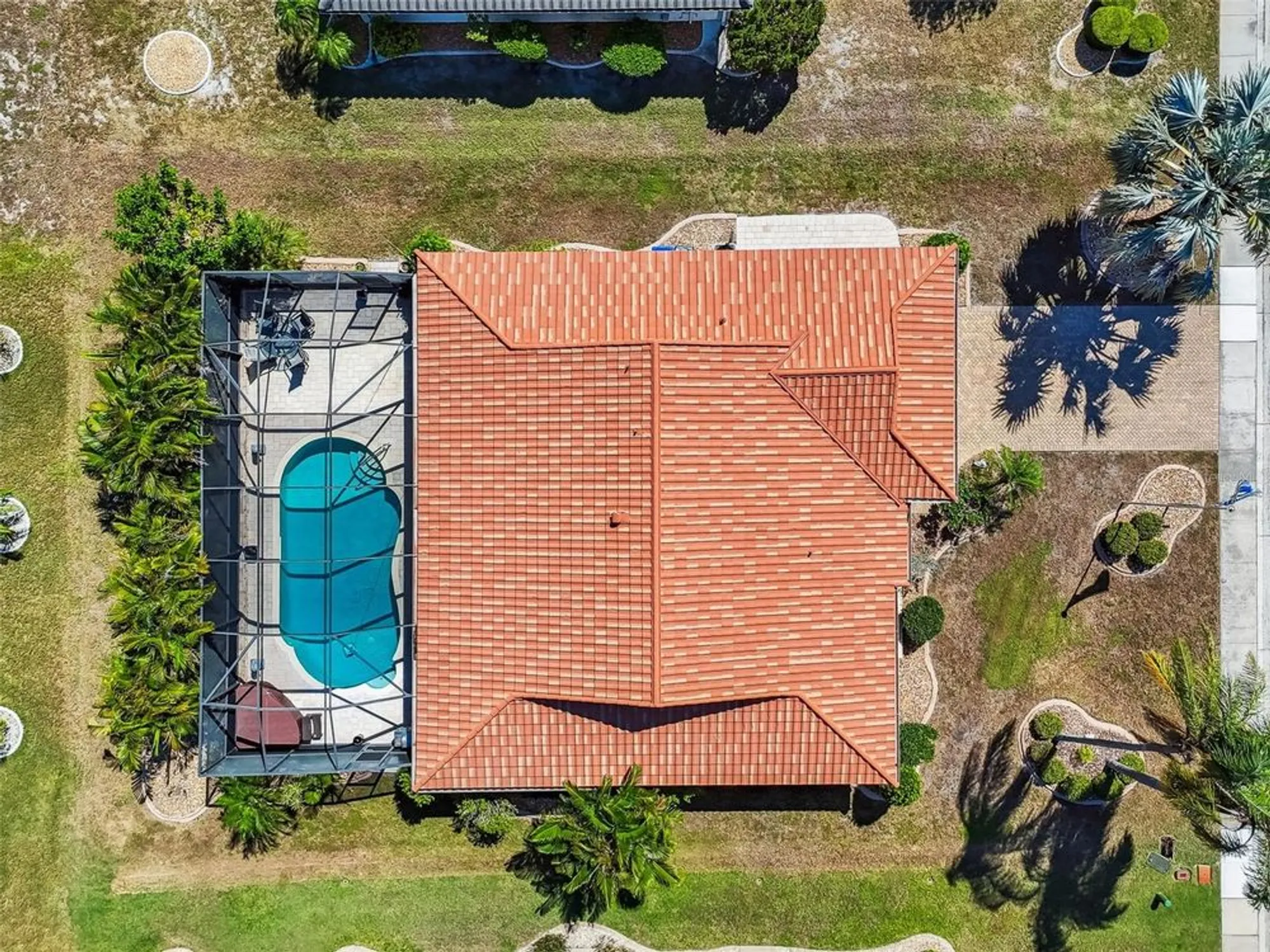 Property Slideshow image 4 of 62 | 706 plumbrook rd, Sun City Center, FL, 33573