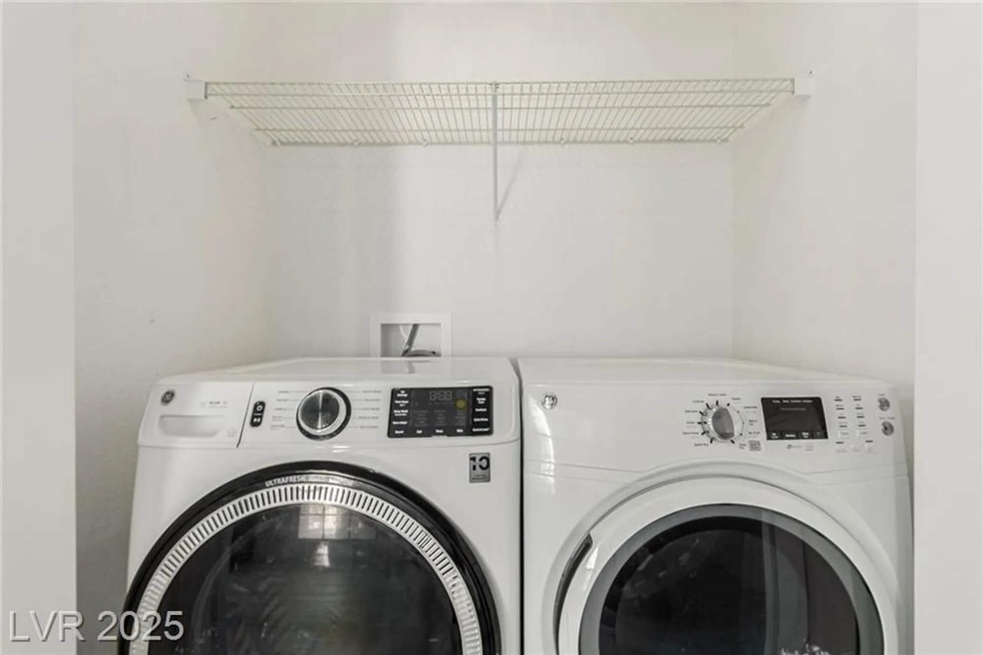 Property Slideshow image 23 of 28 | 4908 winterset dr, Las Vegas, NV, 89130