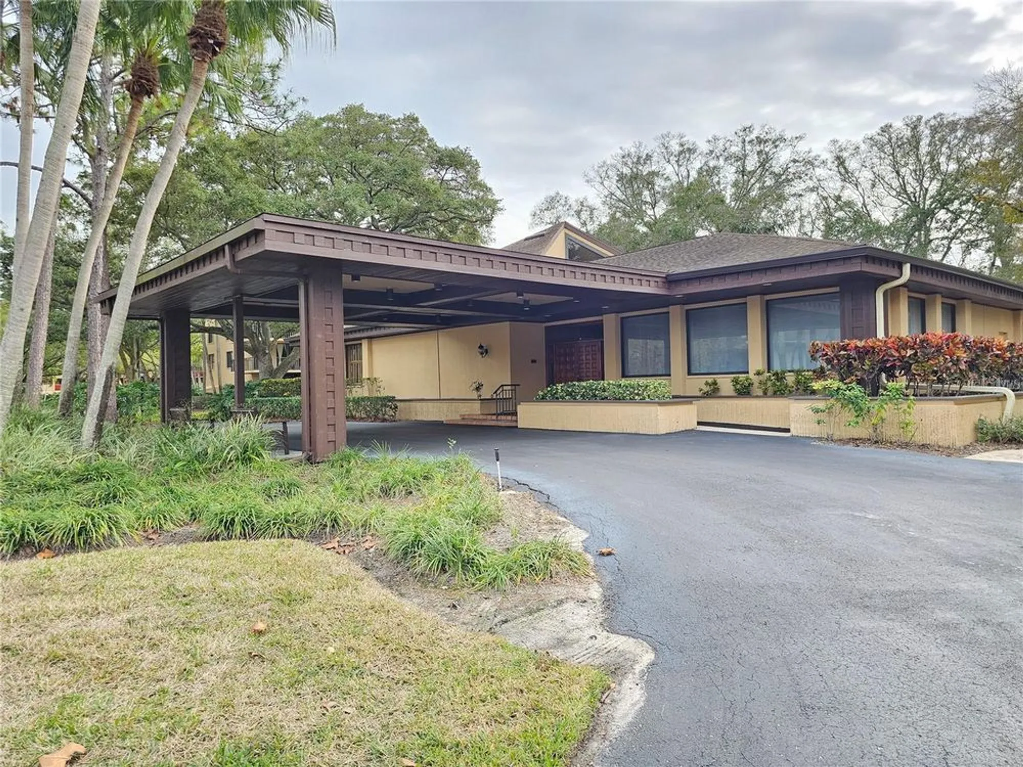 Property Slideshow image 33 of 57 | 3078 eastland blvd 107, Clearwater, FL, 33761