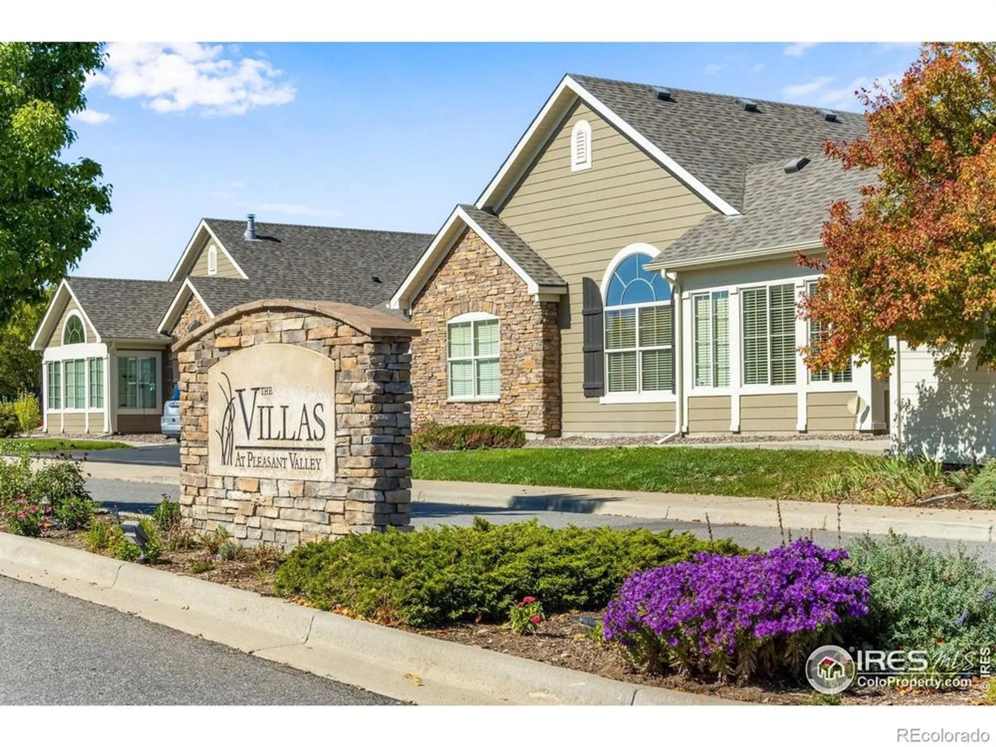 Property Slideshow image 14 of 20 | 2410 santa fe dr a, Longmont, CO, 80504