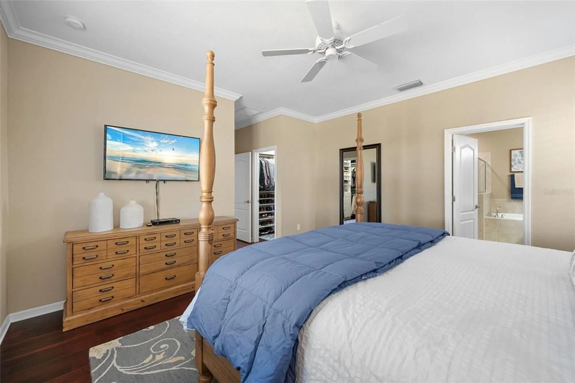 Property Slideshow image 16 of 54 | 7027 quiet creek dr, Bradenton, FL, 34212