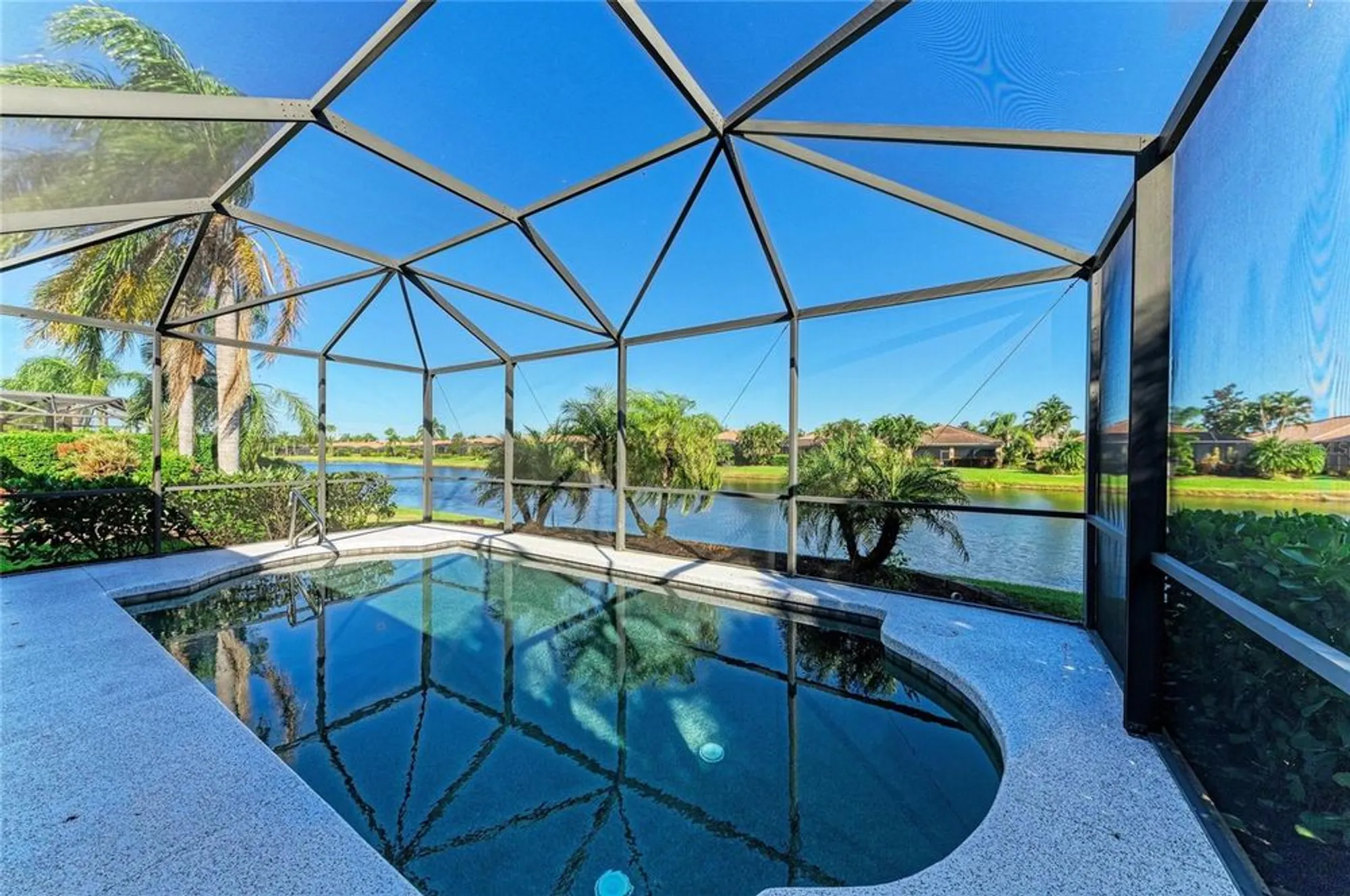 Property Slideshow image 44 of 52 | 212 river enclave ct, Bradenton, FL, 34212