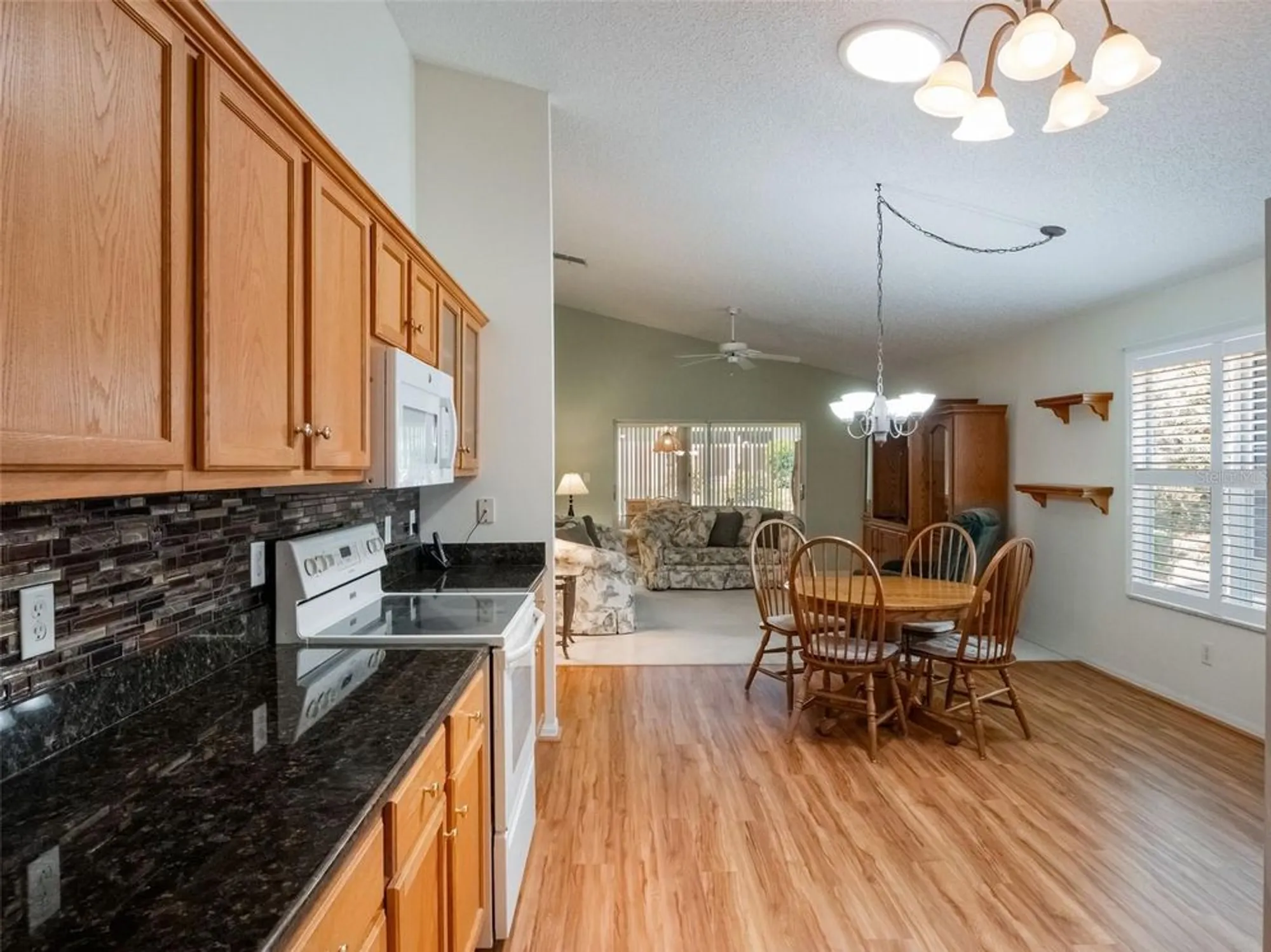 Property Slideshow image 12 of 36 | 25243 river crest dr, Leesburg, FL, 34748