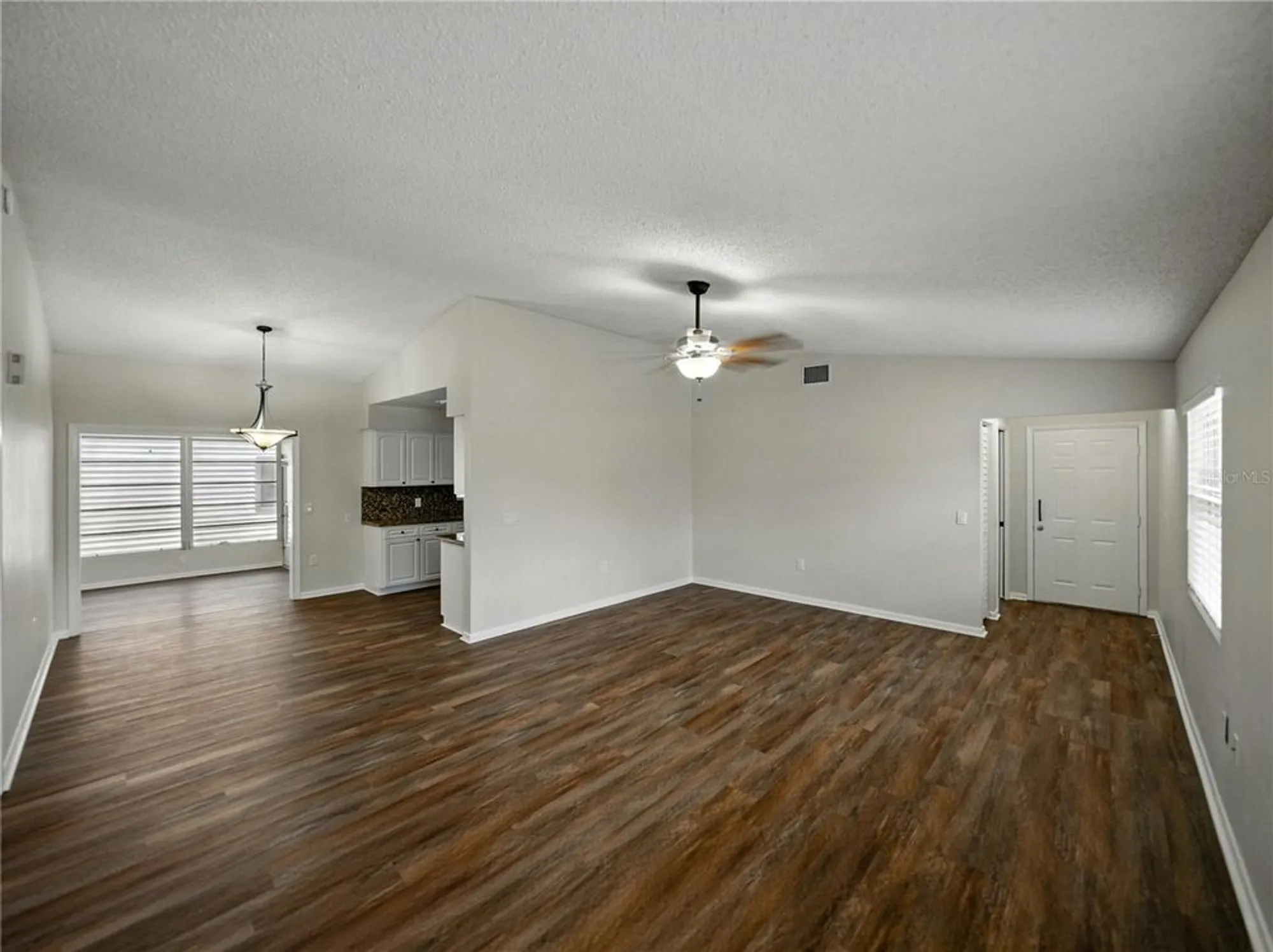 Property Slideshow image 19 of 55 | 4965 goldenview ln, Lakeland, FL, 33811