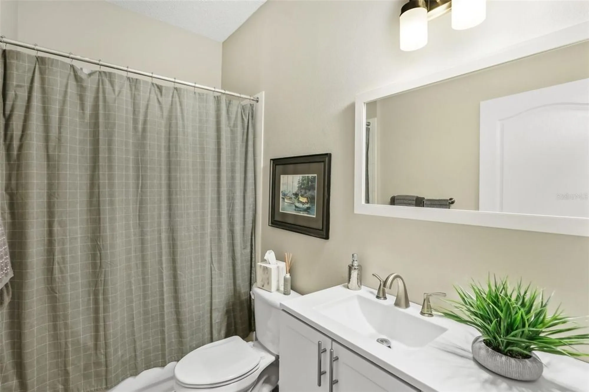 Property Slideshow image 17 of 51 | 2028 acadia greens dr, Sun City Center, FL, 33573