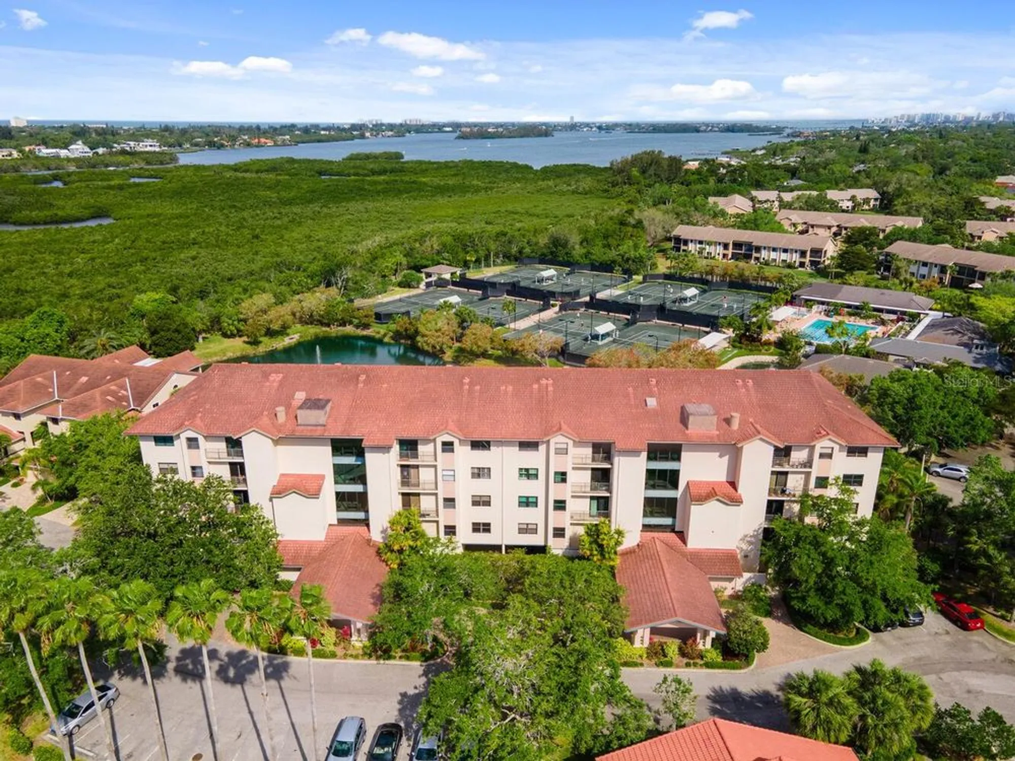 Property Slideshow image 52 of 52 | 5400 eagles point cir apt 405, Sarasota, FL, 34231