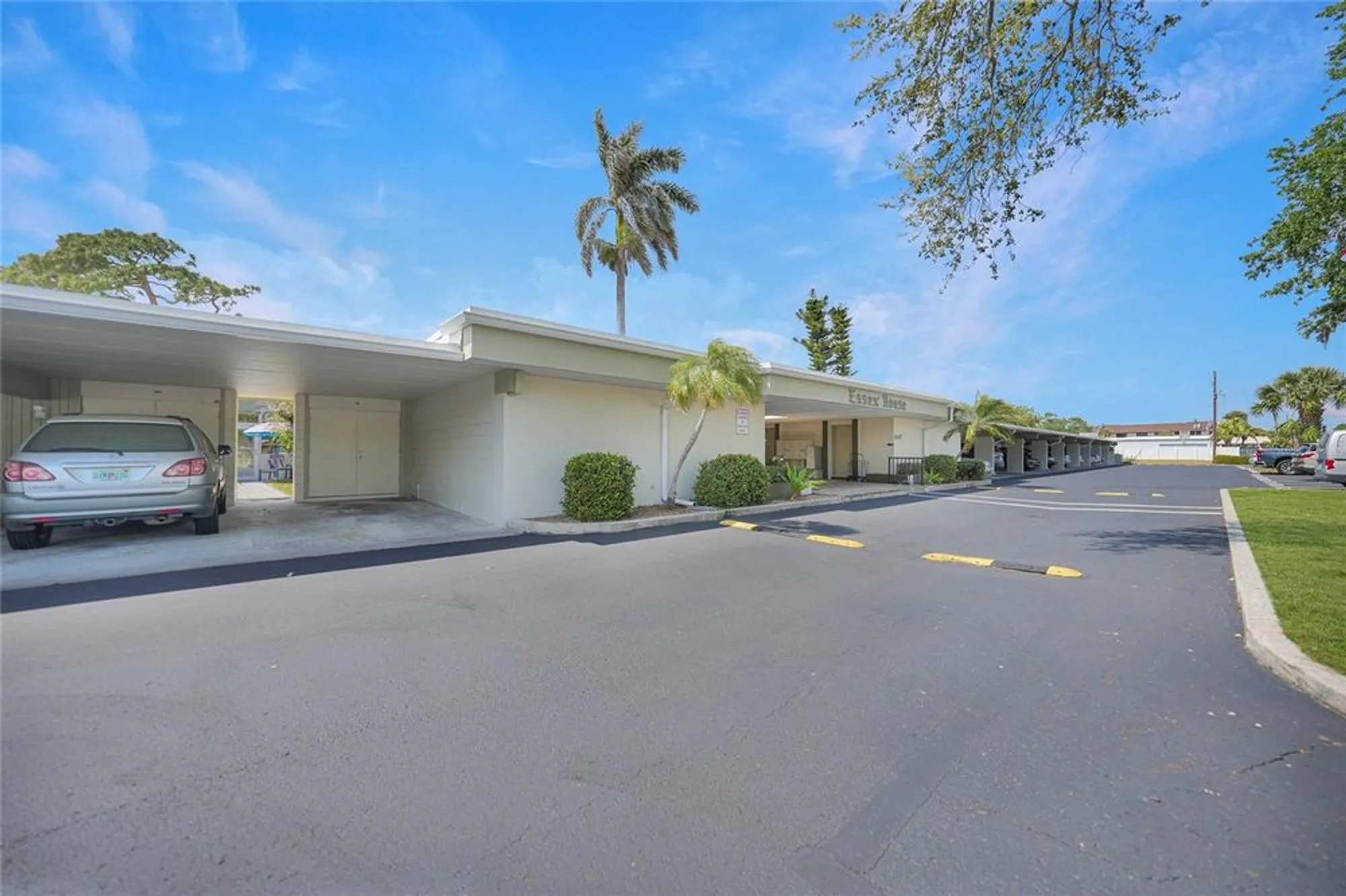 Property Slideshow image 1 of 28 | 2437 harbor blvd apt 204, Port Charlotte, FL, 33952