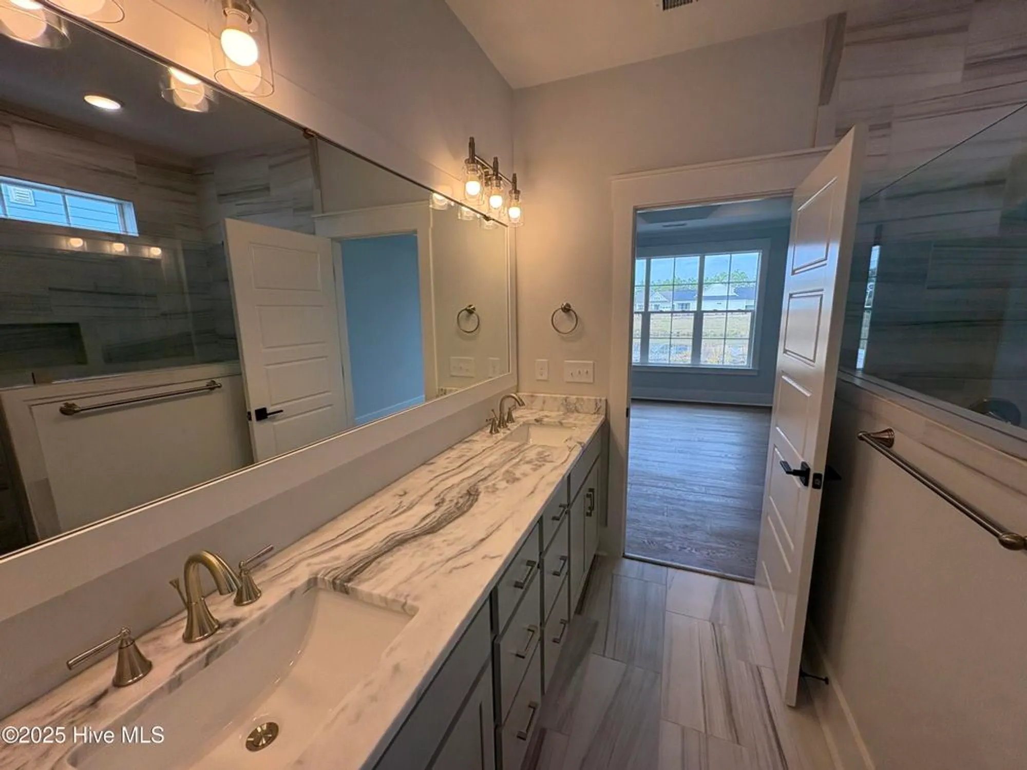 Property Slideshow image 33 of 60 | 504 sancai run, Wilmington, NC, 28412