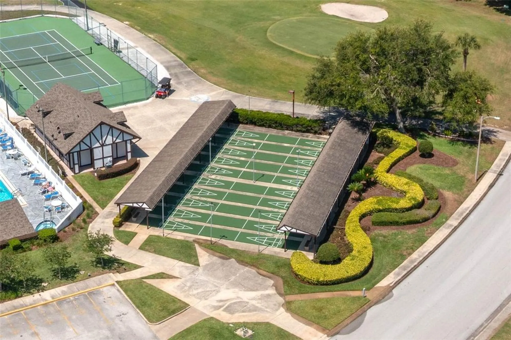 Property Slideshow image 12 of 38 | 3245 prairie dunes cir, Lakeland, FL, 33810