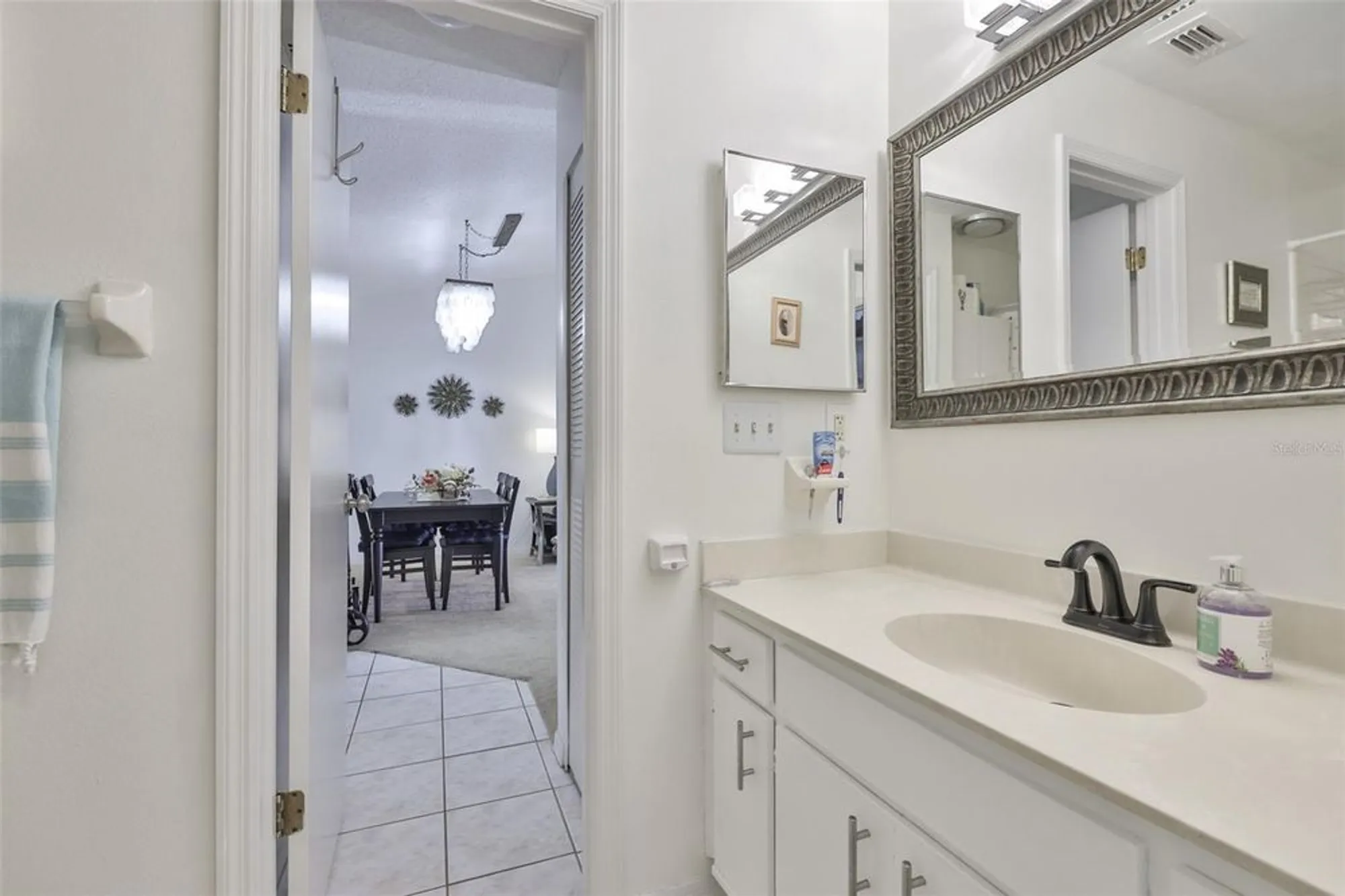 Property Slideshow image 17 of 37 | 313 knottwood ct, Sun City Center, FL, 33573