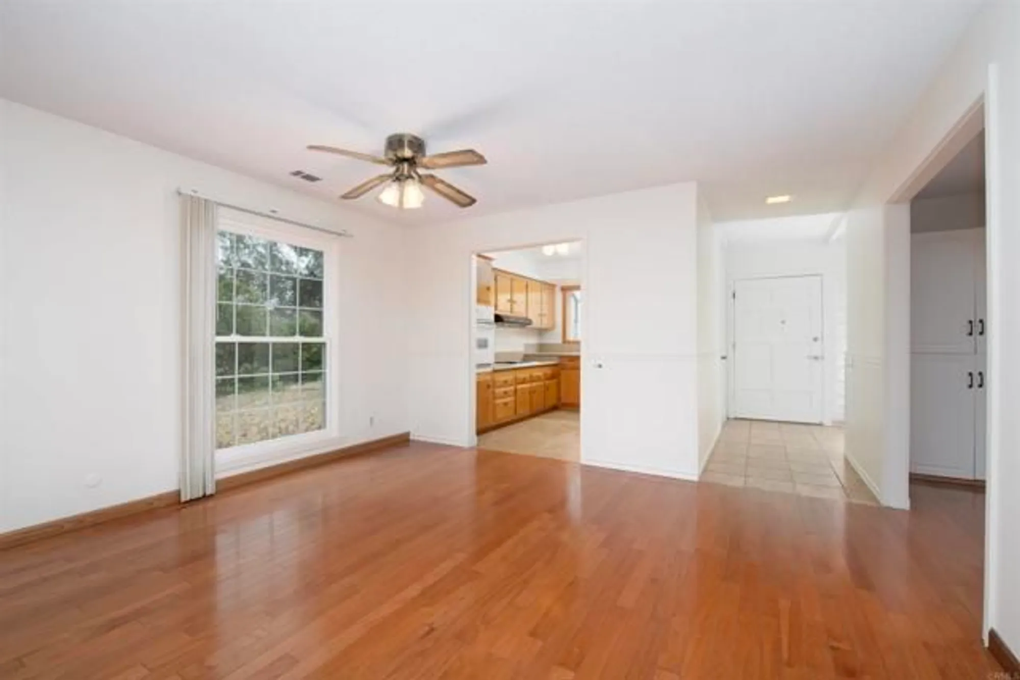 Property Slideshow image 16 of 32 | 3621 vista campana 11, Oceanside, CA, 92057