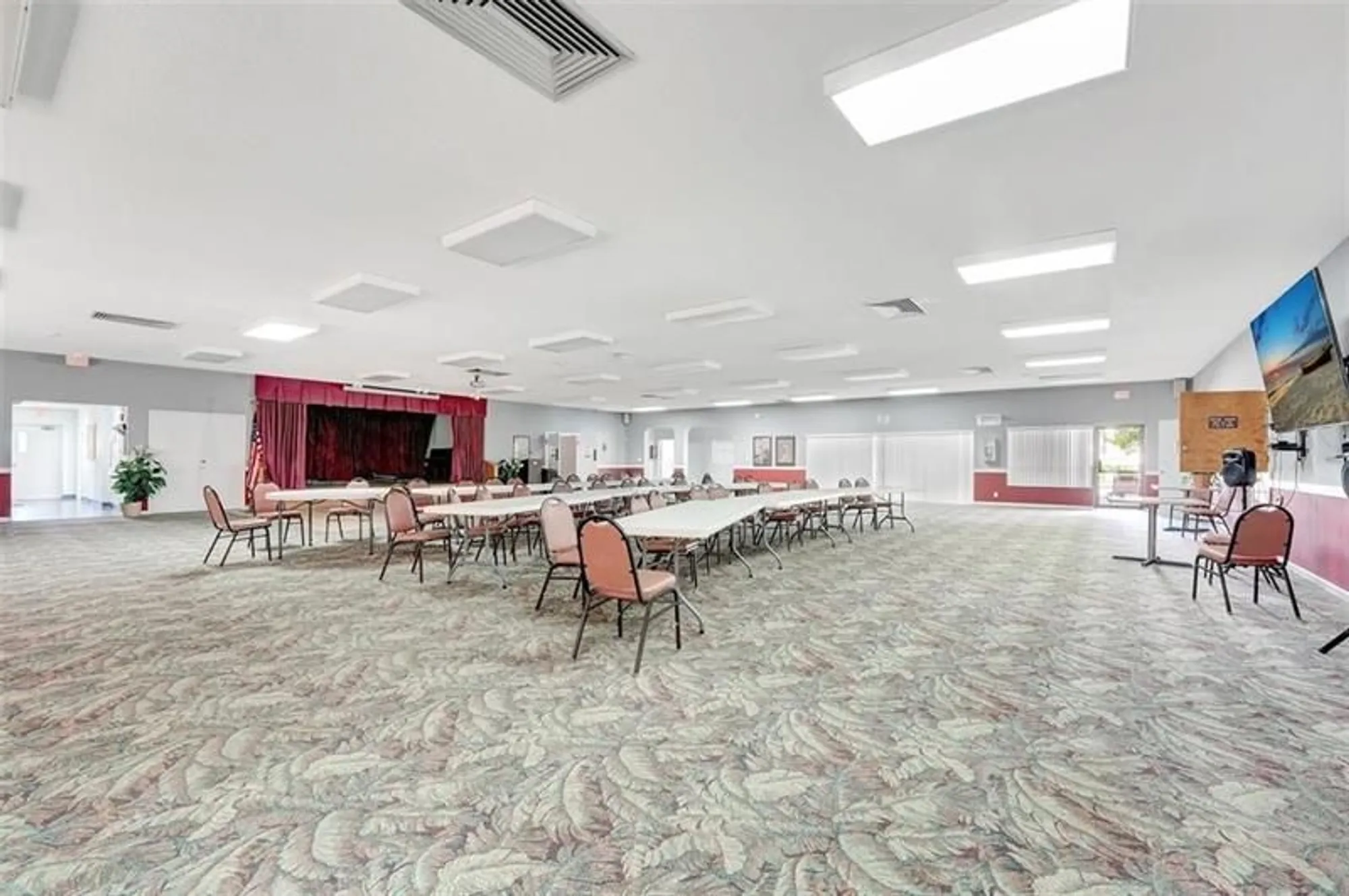 Property Slideshow image 16 of 30 | 6095 n sabal palm blvd 212, Tamarac, FL, 33319