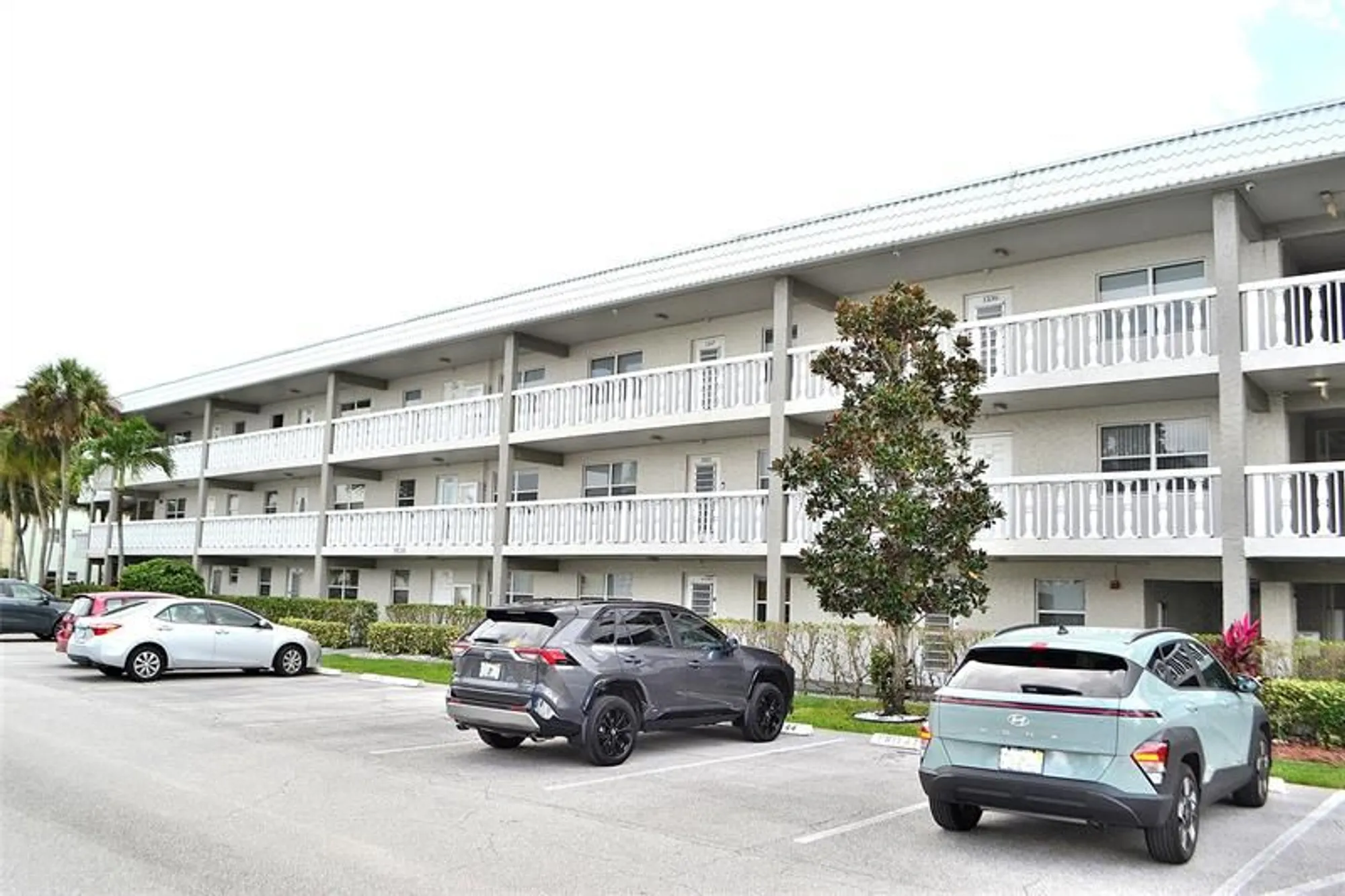 Property Slideshow image 20 of 21 | 9856 marina blvd apt 1337, Boca Raton, FL, 33428