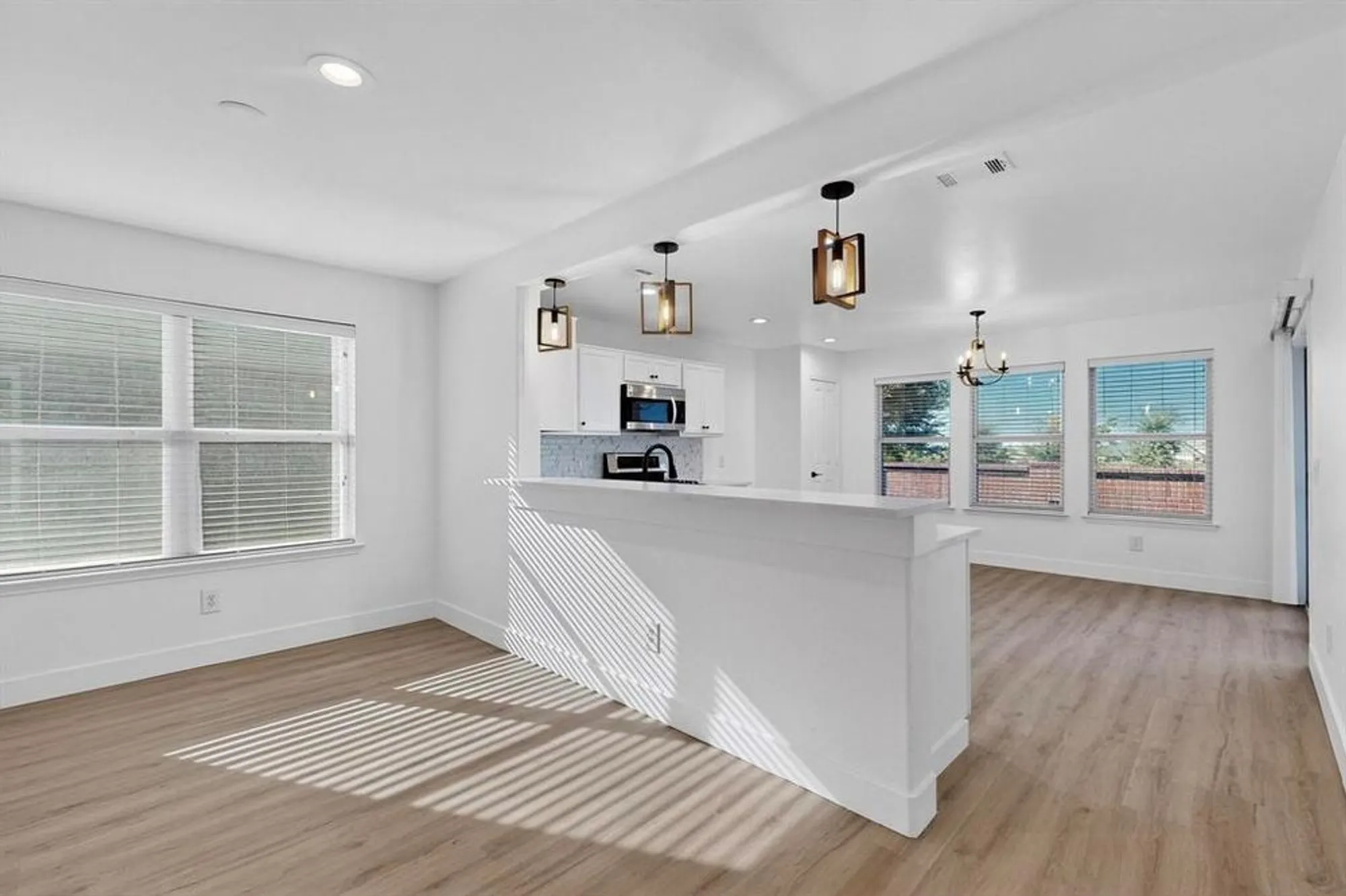 Property Slideshow image 7 of 33 | 1368 troon dr, Frisco, TX, 75036