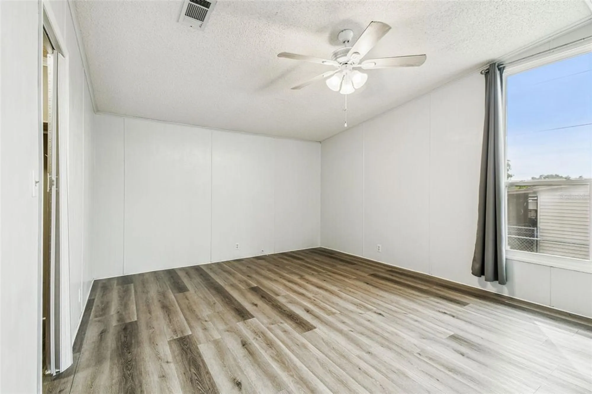 Property Slideshow image 44 of 77 | 1811 sherwood hill dr, Lakeland, FL, 33810