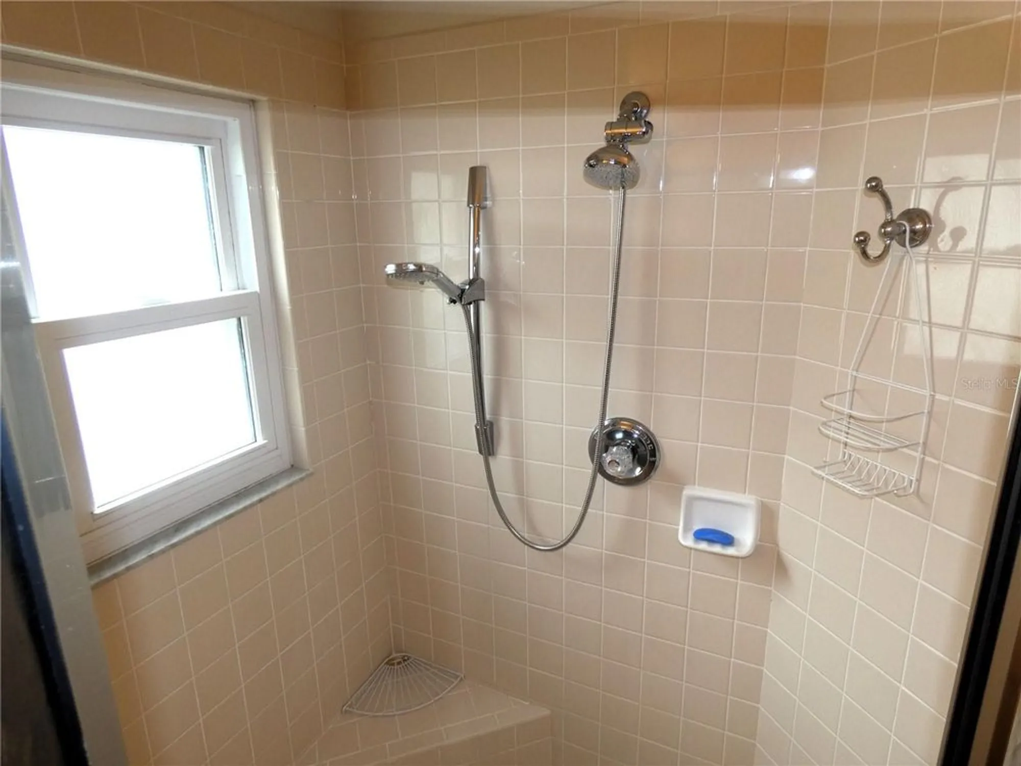 Property Slideshow image 23 of 39 | 751 old oaks ln, Leesburg, FL, 34748