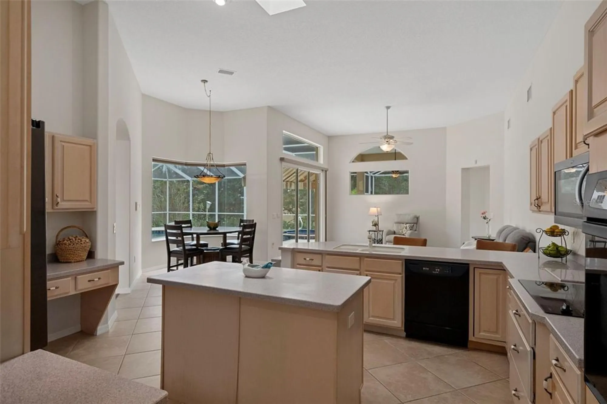 Property Slideshow image 20 of 93 | 576 w fenway dr, Hernando, FL, 34442