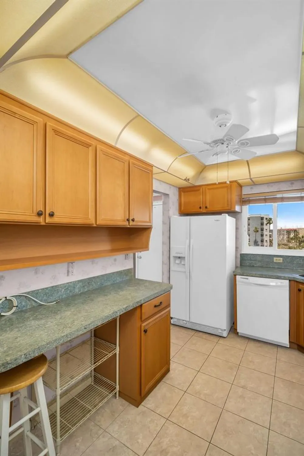 Property Slideshow image 15 of 28 | 5980 shore blvd 403, Gulfport, FL, 33707