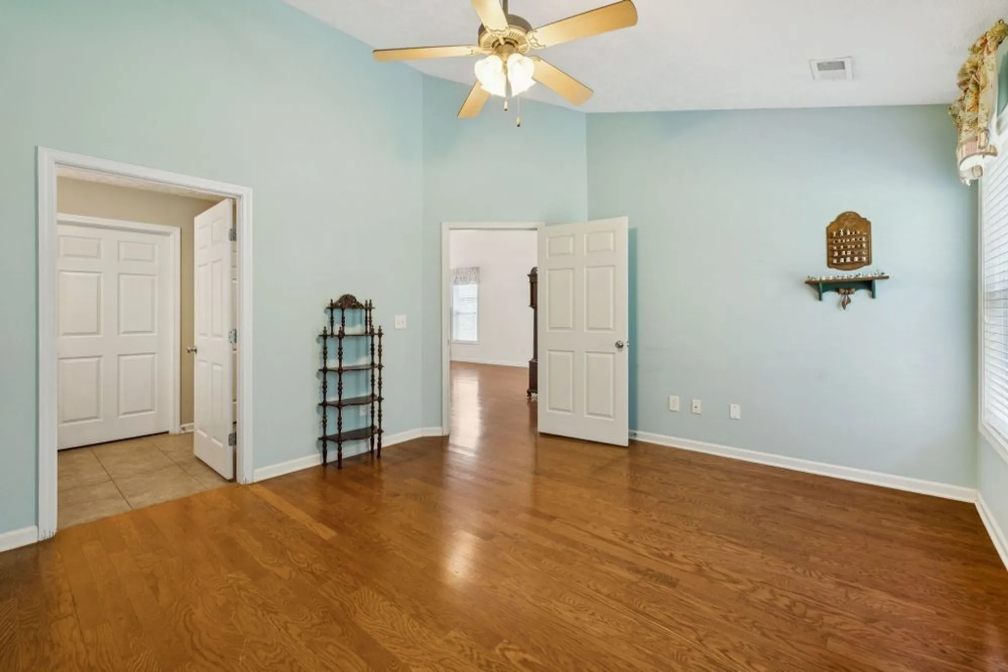 Property Slideshow image 33 of 47 | 145 plymouth dr, Lebanon, TN, 37087