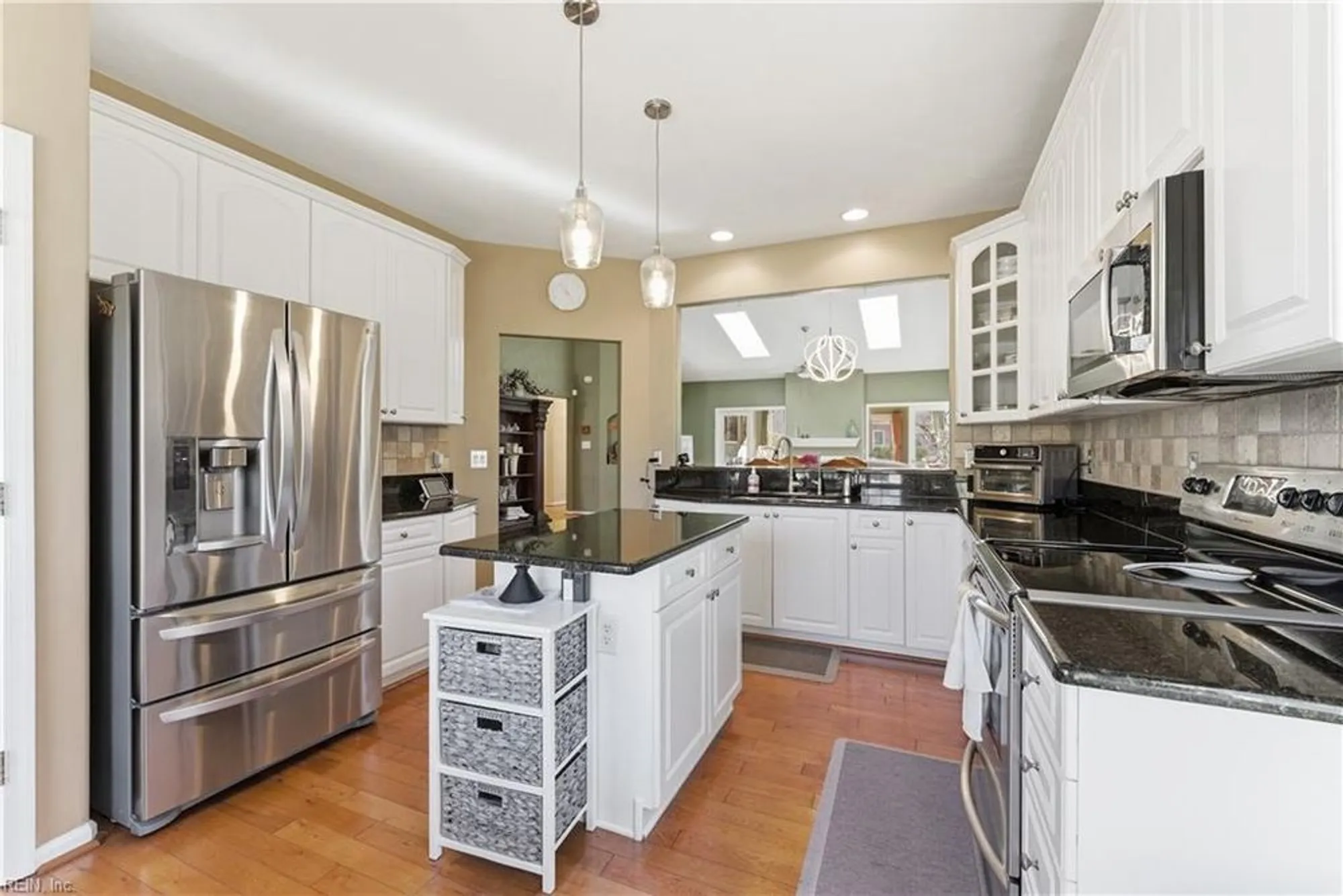 Property Slideshow image 14 of 44 | 3237 gallahad dr, Virginia Beach, VA, 23456