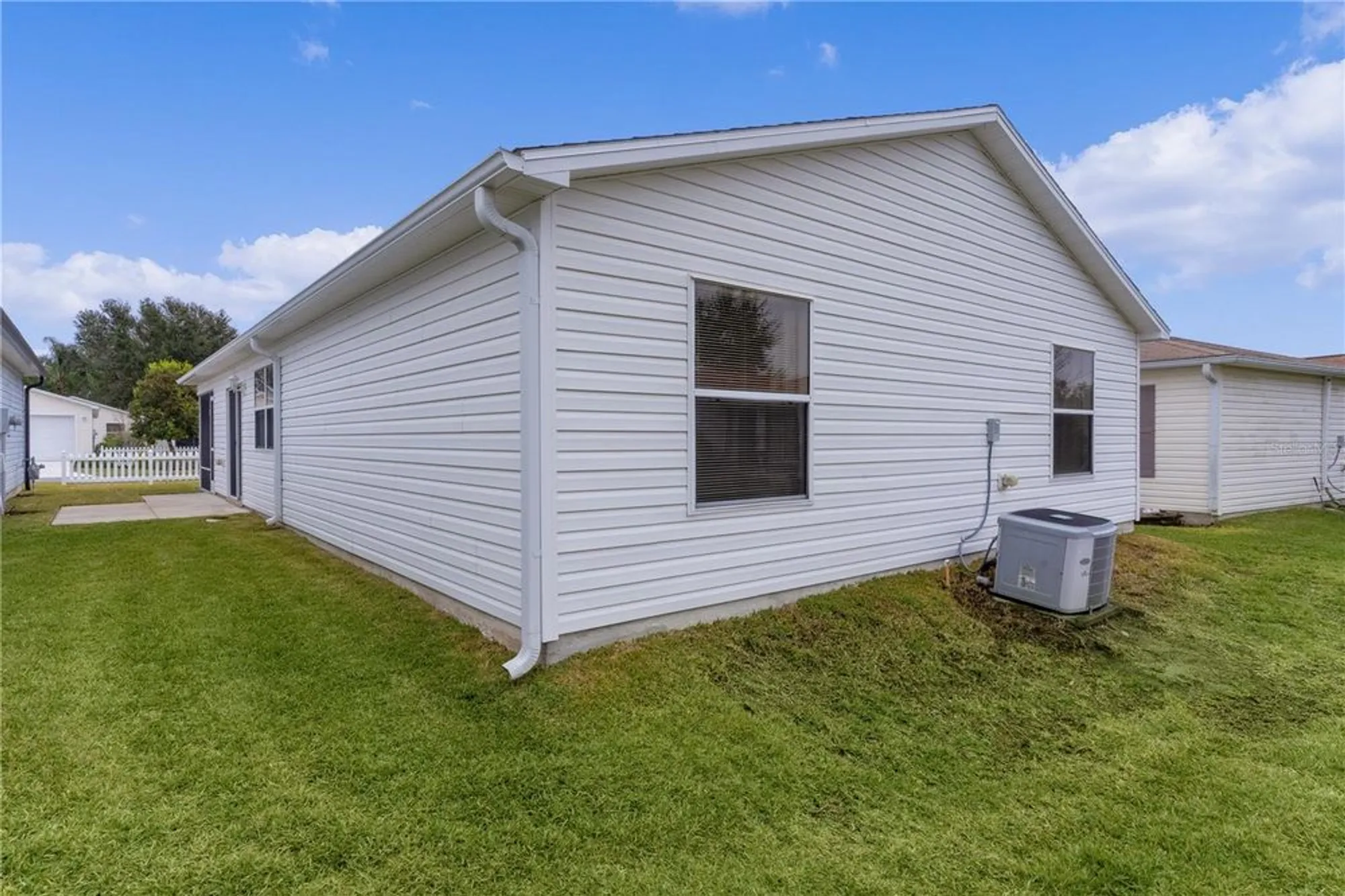 Property Slideshow image 32 of 43 | 424 rose croft ter, The Villages, FL, 32162