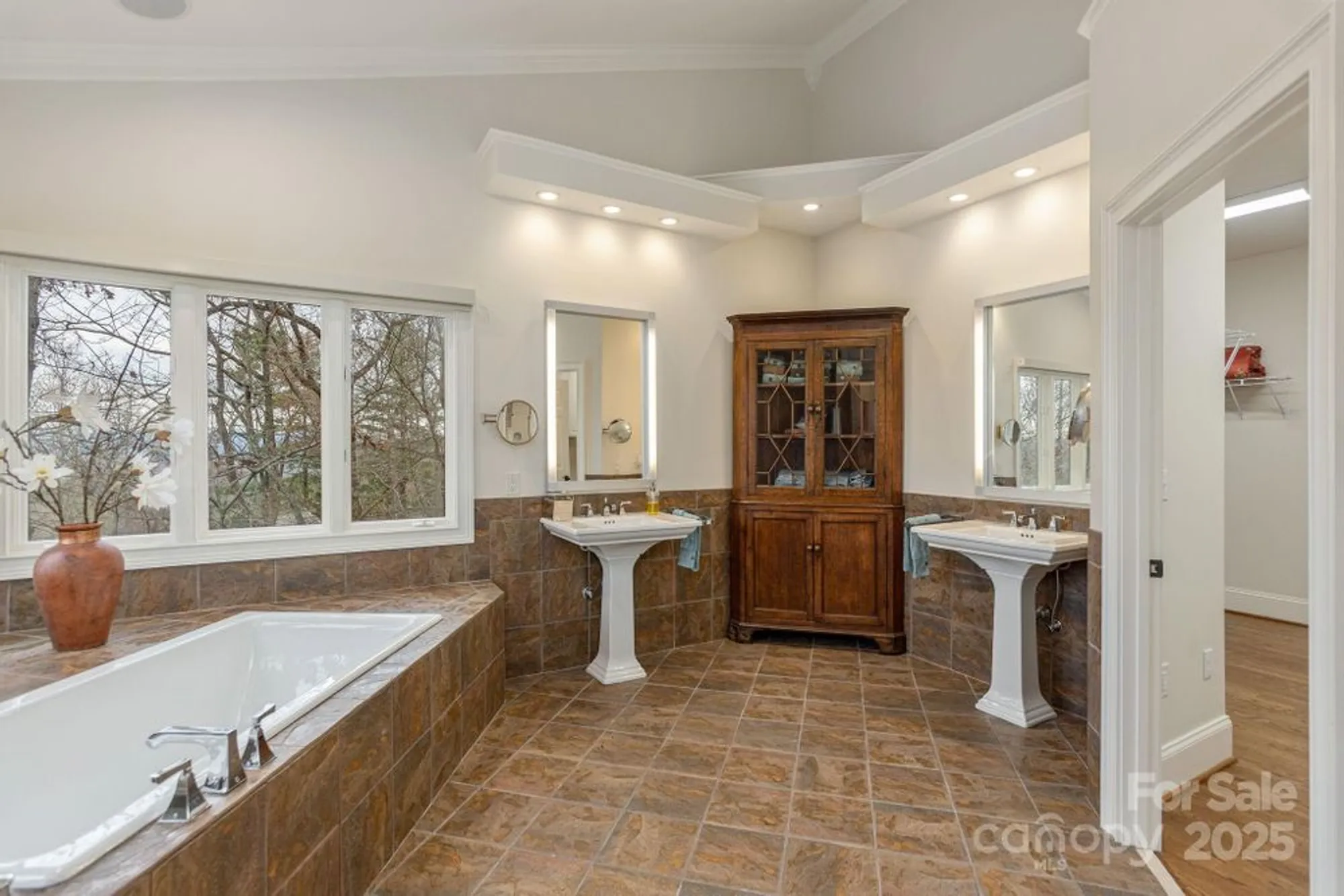 Property Slideshow image 32 of 48 | 135 poplar loop dr, Flat Rock, NC, 28731