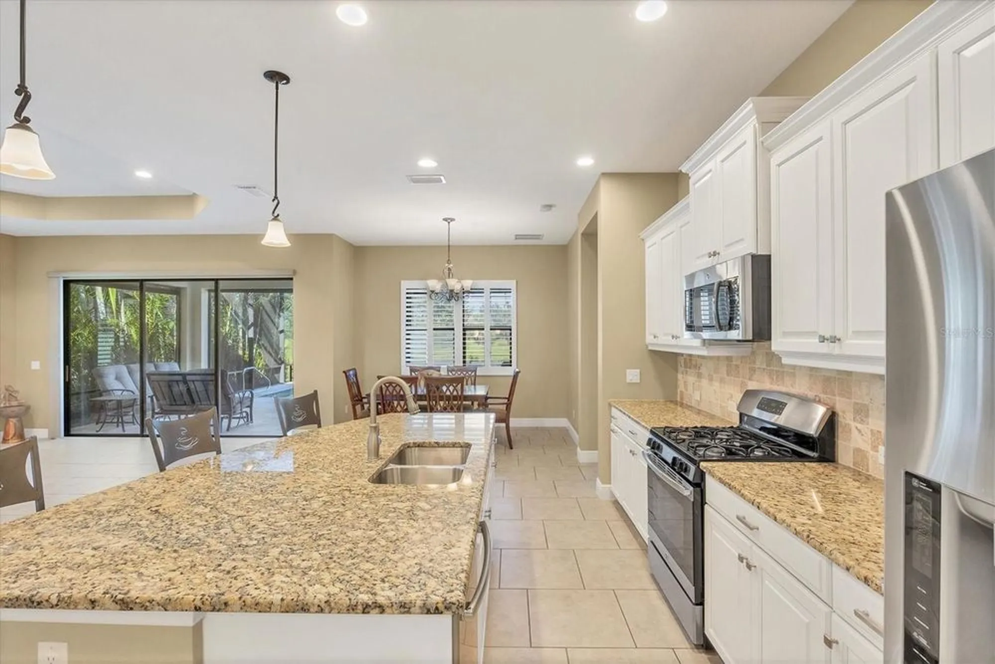 Property Slideshow image 19 of 83 | 4118 midnight blue run, Bradenton, FL, 34211