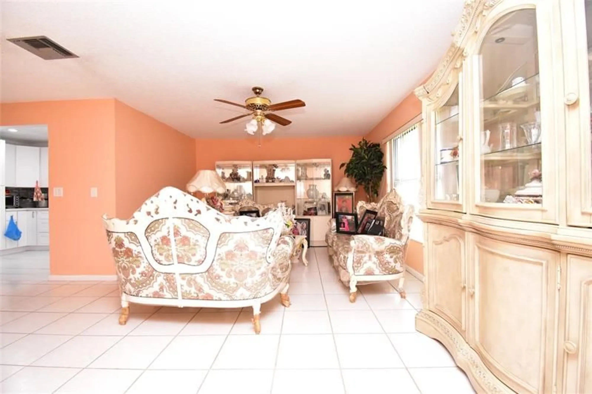 Property Slideshow image 5 of 30 | 3305 silver buttonwood dr, Greenacres, FL, 33463