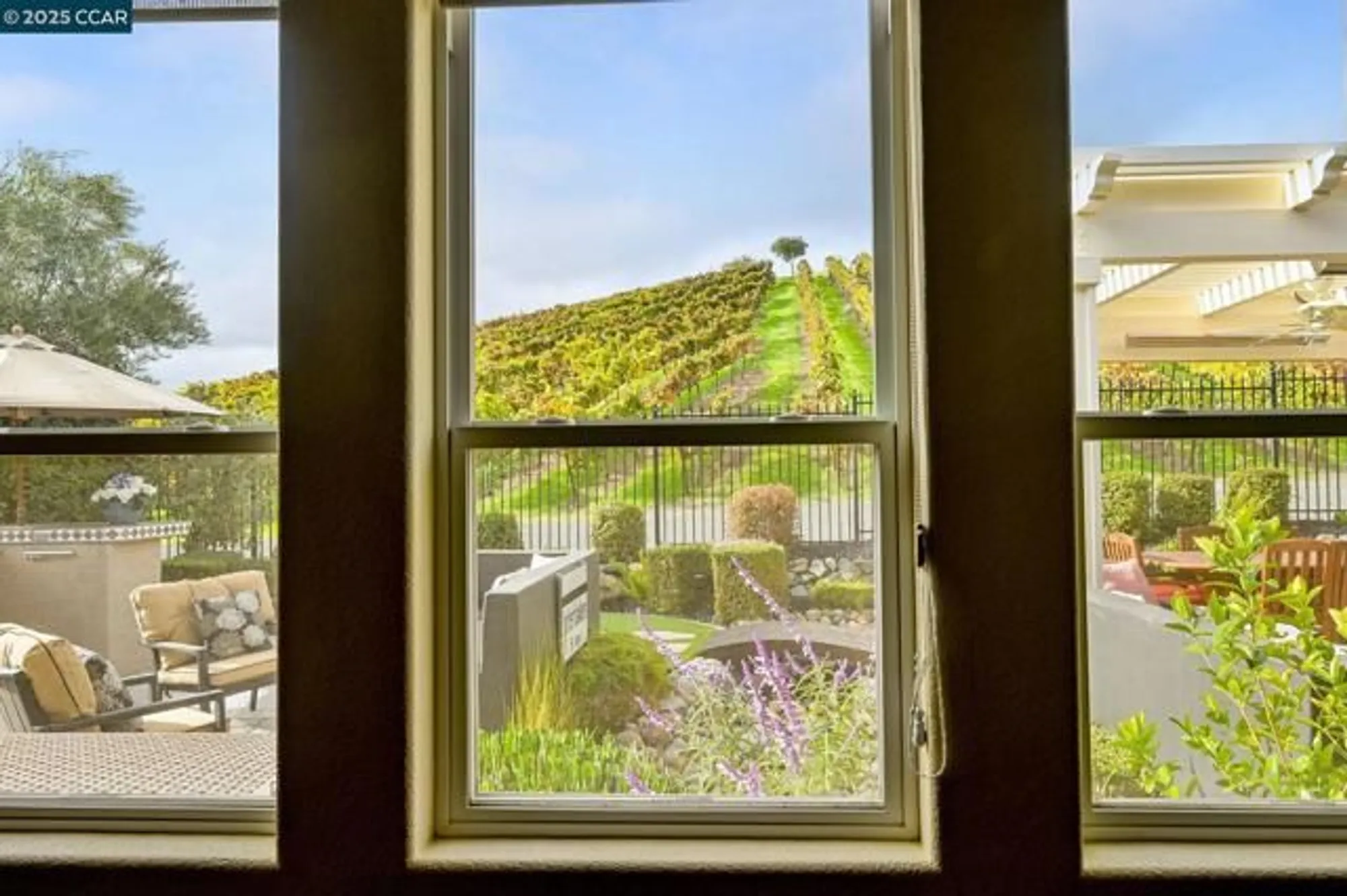 Property Slideshow image 25 of 60 | 1151 saint julien st, Brentwood, CA, 94513