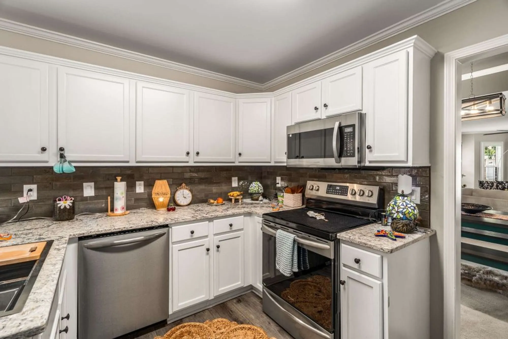 Property Slideshow image 16 of 32 | 443 forest glen cir, Murfreesboro, TN, 37128