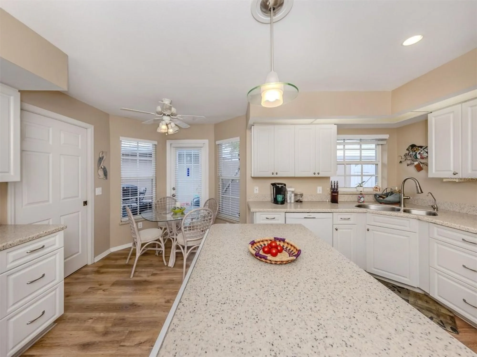 Property Slideshow image 17 of 40 | 579 clubside cir # 37, Venice, FL, 34293