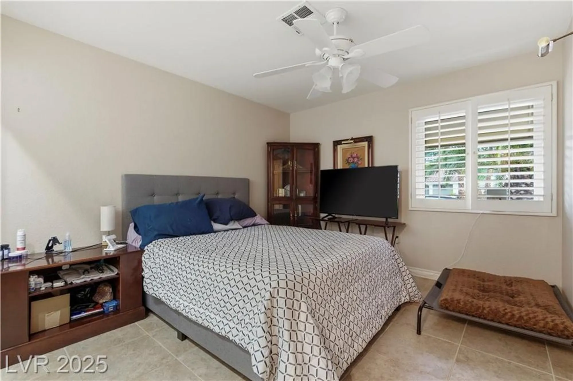 Property Slideshow image 39 of 60 | 8909 meadowood dr, Las Vegas, NV, 89134