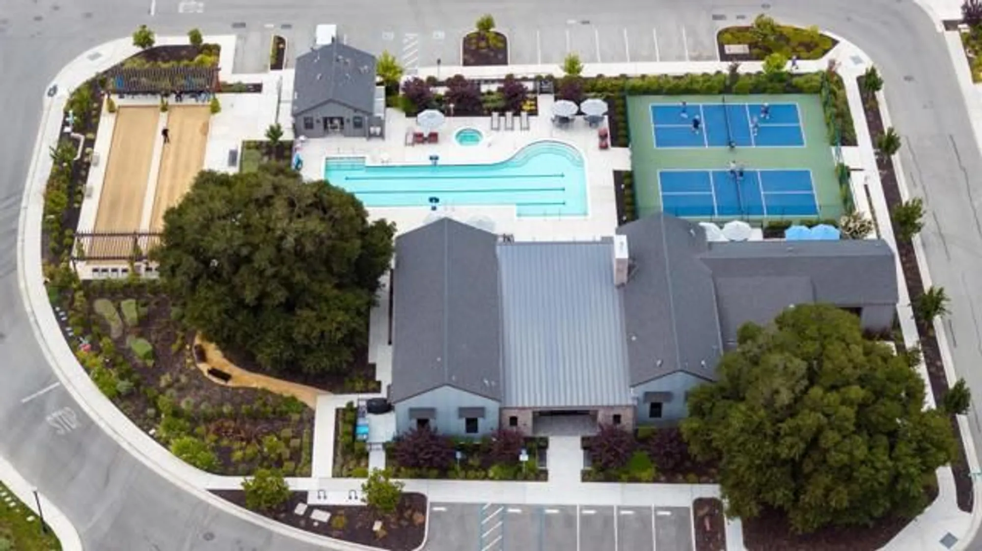 Property Slideshow image 45 of 52 | 2102 white oak dr, Hollister, CA, 95023