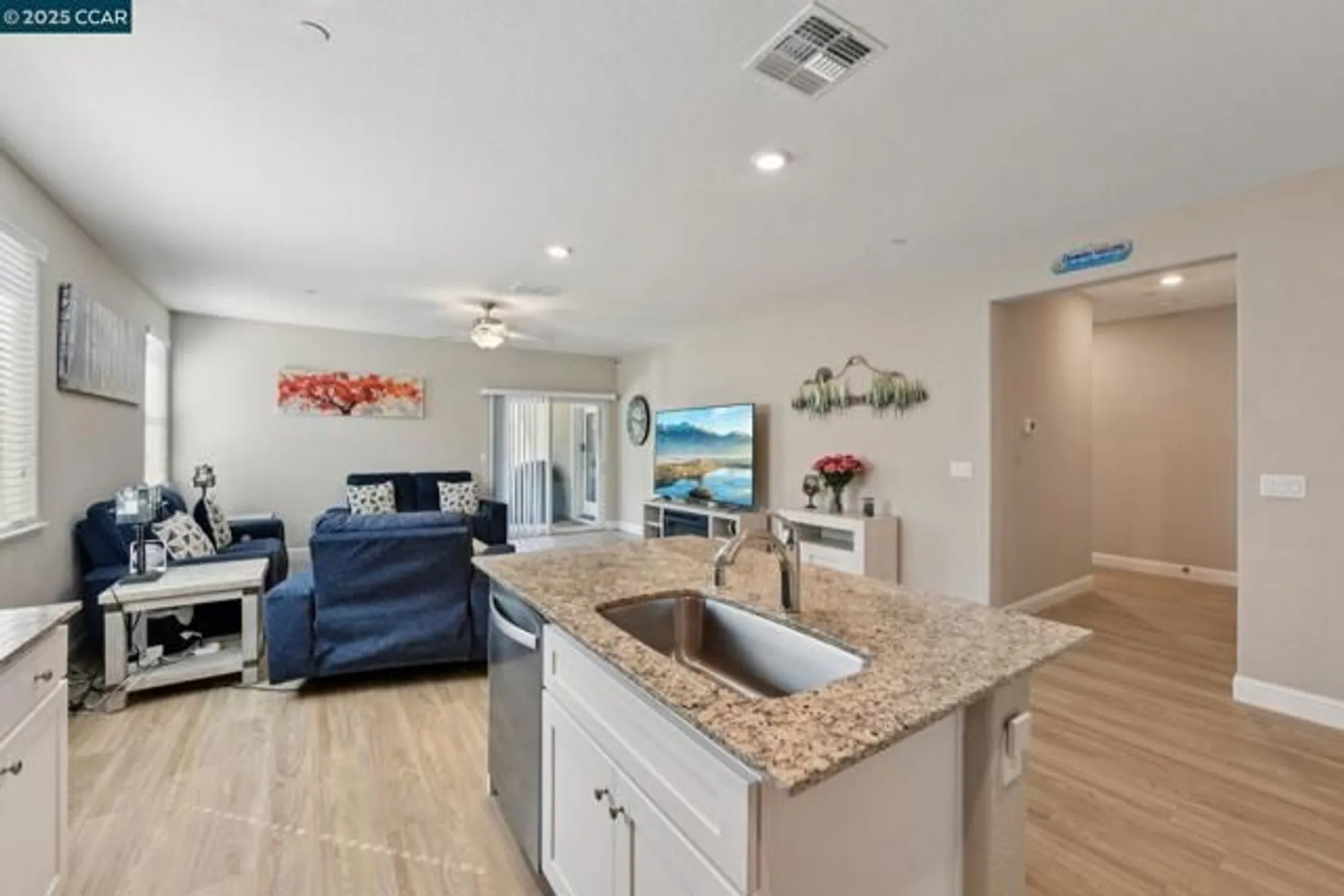 Property Slideshow image 16 of 51 | 2071 lavender pl, Rio Vista, CA, 94571