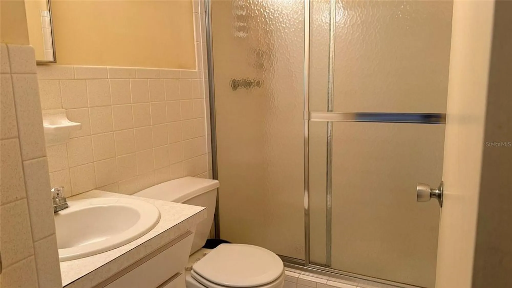 Property Slideshow image 20 of 33 | 2460 canadian way 48, Clearwater, FL, 33763