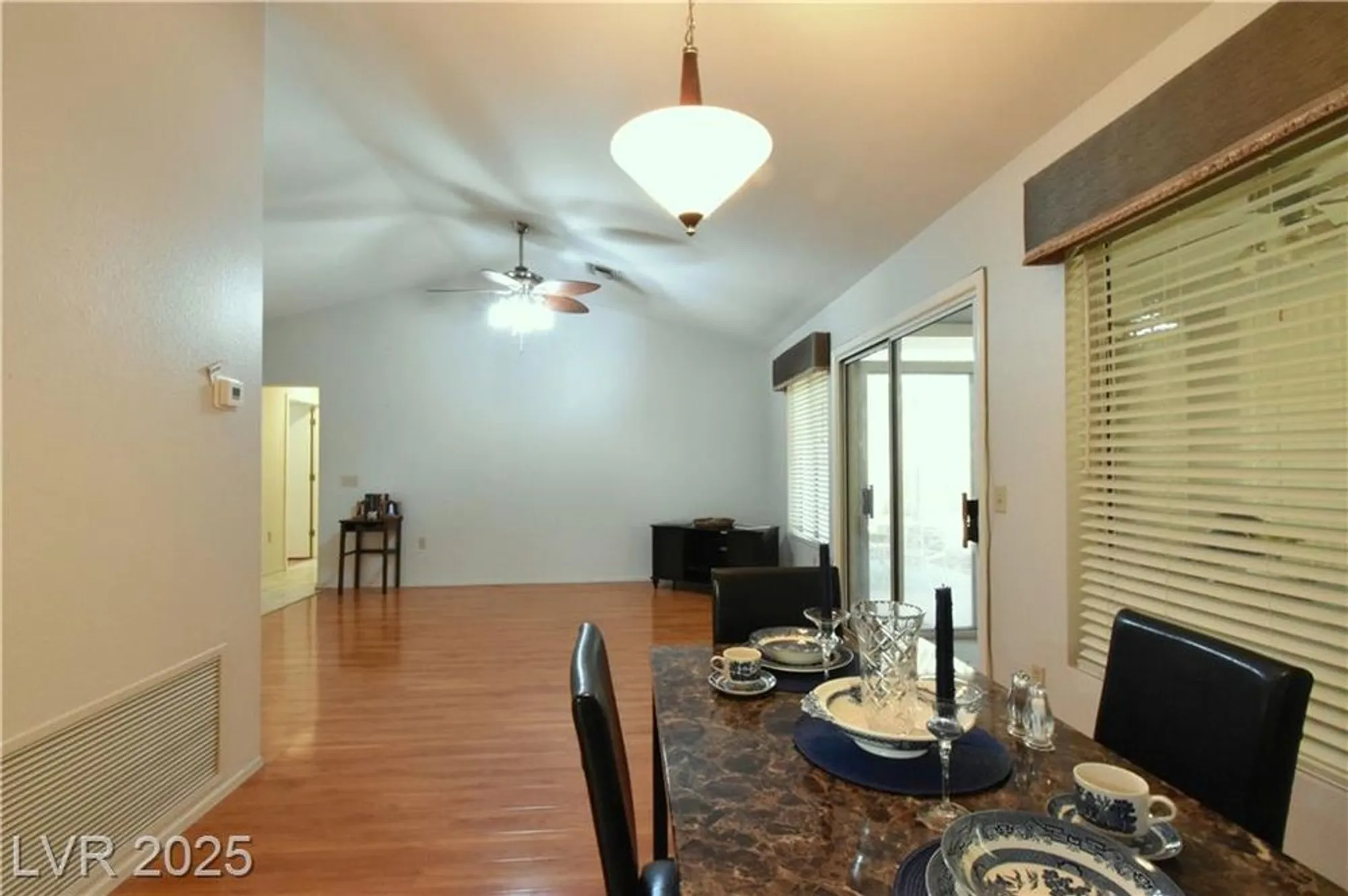Property Slideshow image 10 of 29 | 2412 springridge dr, Las Vegas, NV, 89134