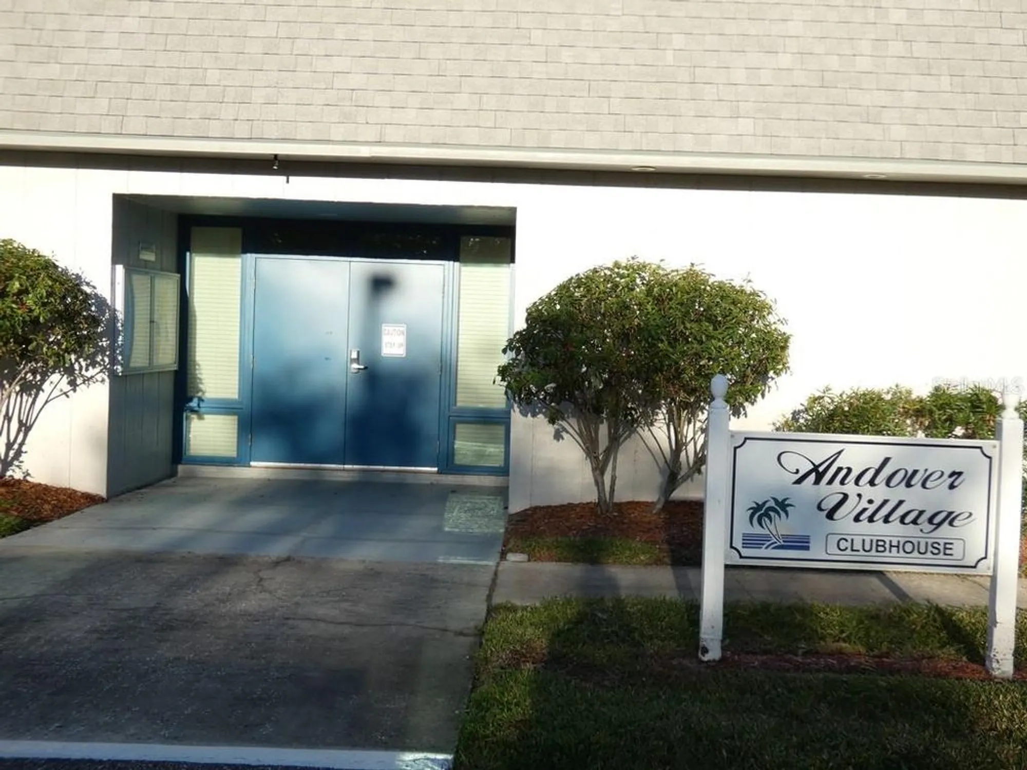 Property Slideshow image 18 of 25 | 2740 whitebridge dr a, Palm Harbor, FL, 34684