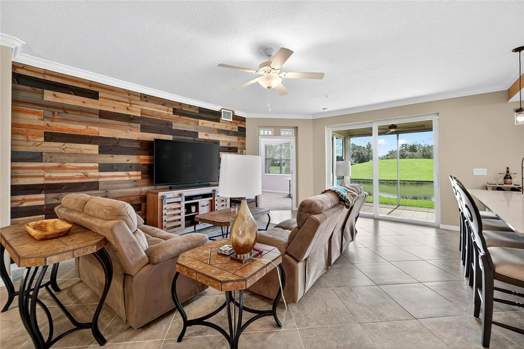 Property Slideshow image 13 of 65 | 951 tidewater shores loop # 912, Bradenton, FL, 34208