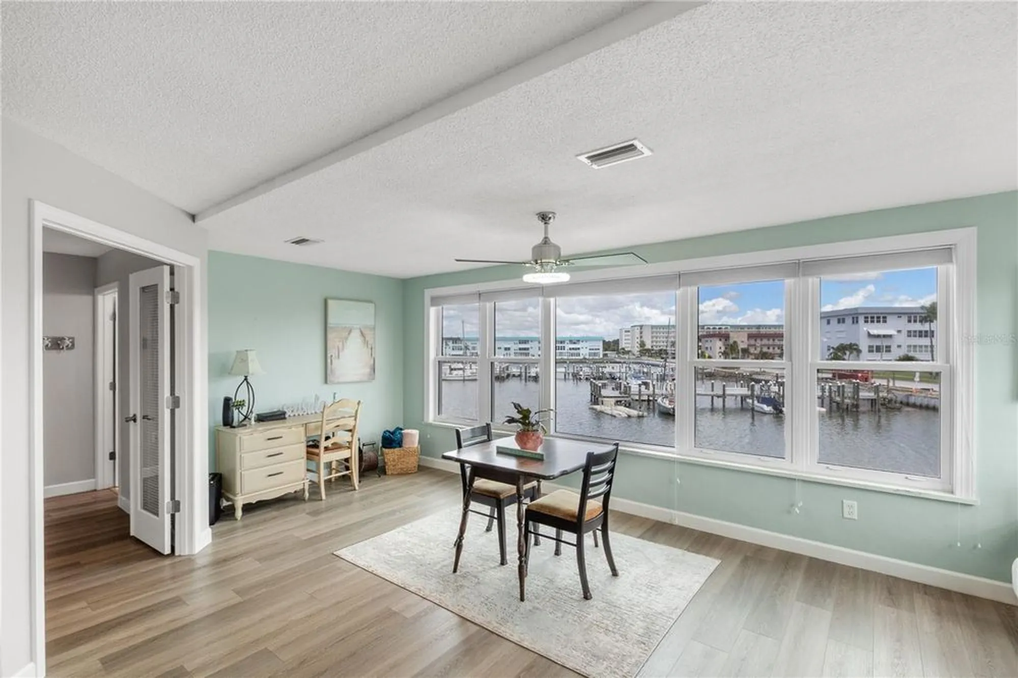 Property Slideshow image 25 of 39 | 5925 shore blvd 215, Gulfport, FL, 33707