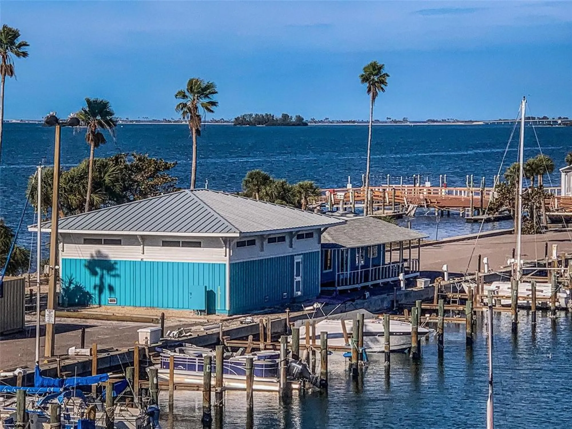 Property Slideshow image 23 of 53 | 634 edgewater dr unit 447, Dunedin, FL, 34698