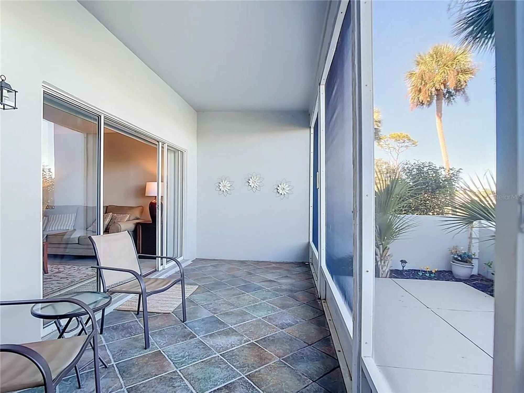 Property Slideshow image 8 of 57 | 404 cerromar cir 115, Venice, FL, 34293
