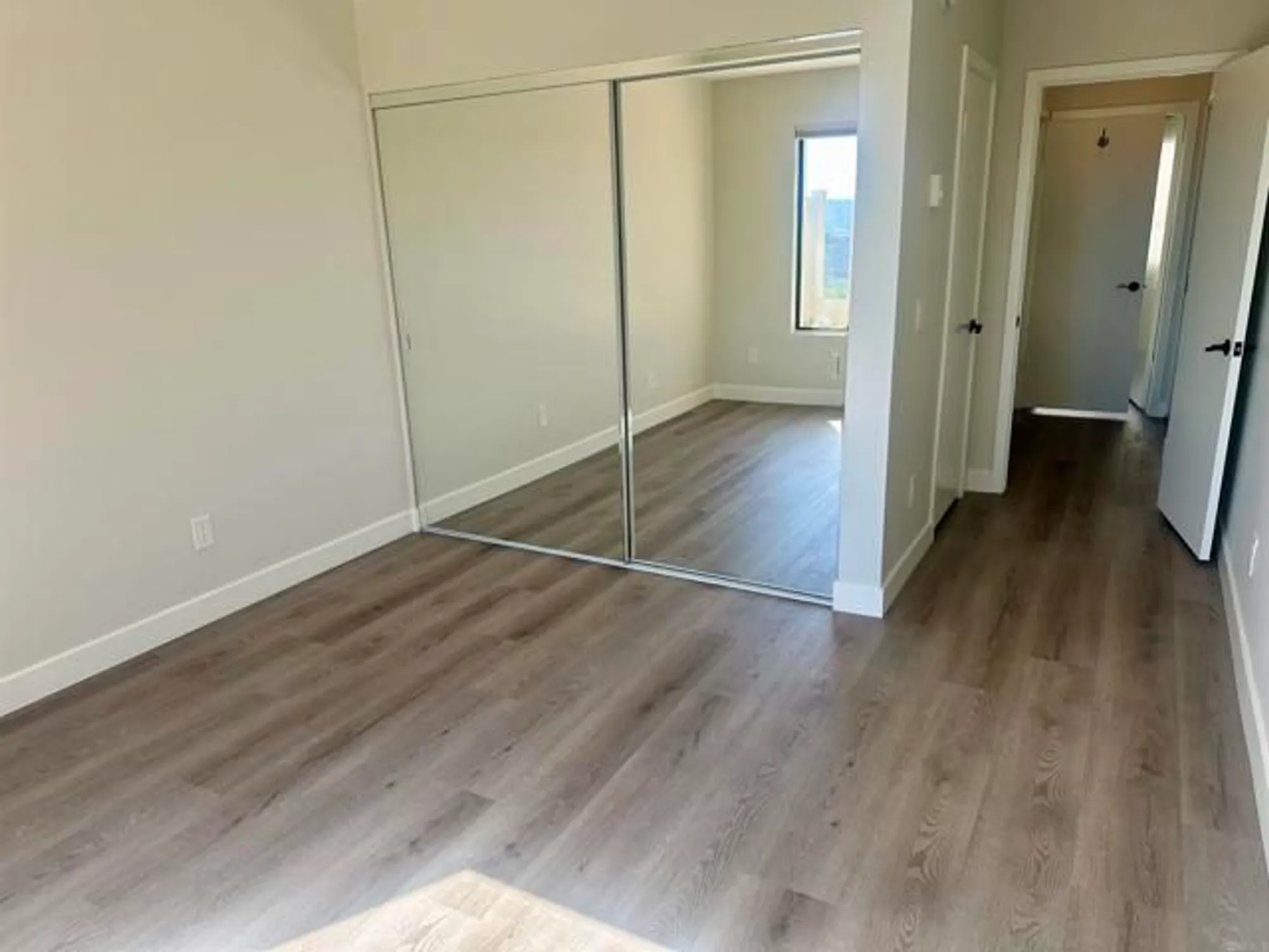 Property Slideshow image 2 of 19 | 245 fairlee ln, Encinitas, CA, 92024