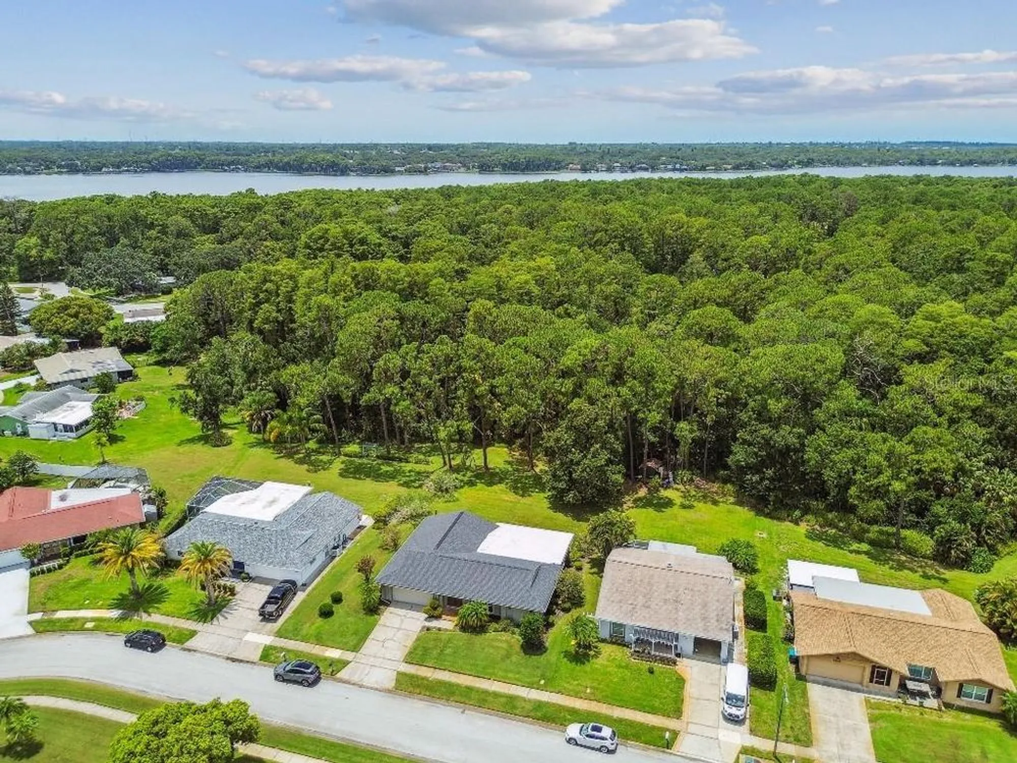 Property Slideshow image 55 of 60 | 916 mainsail way, Palm Harbor, FL, 34685