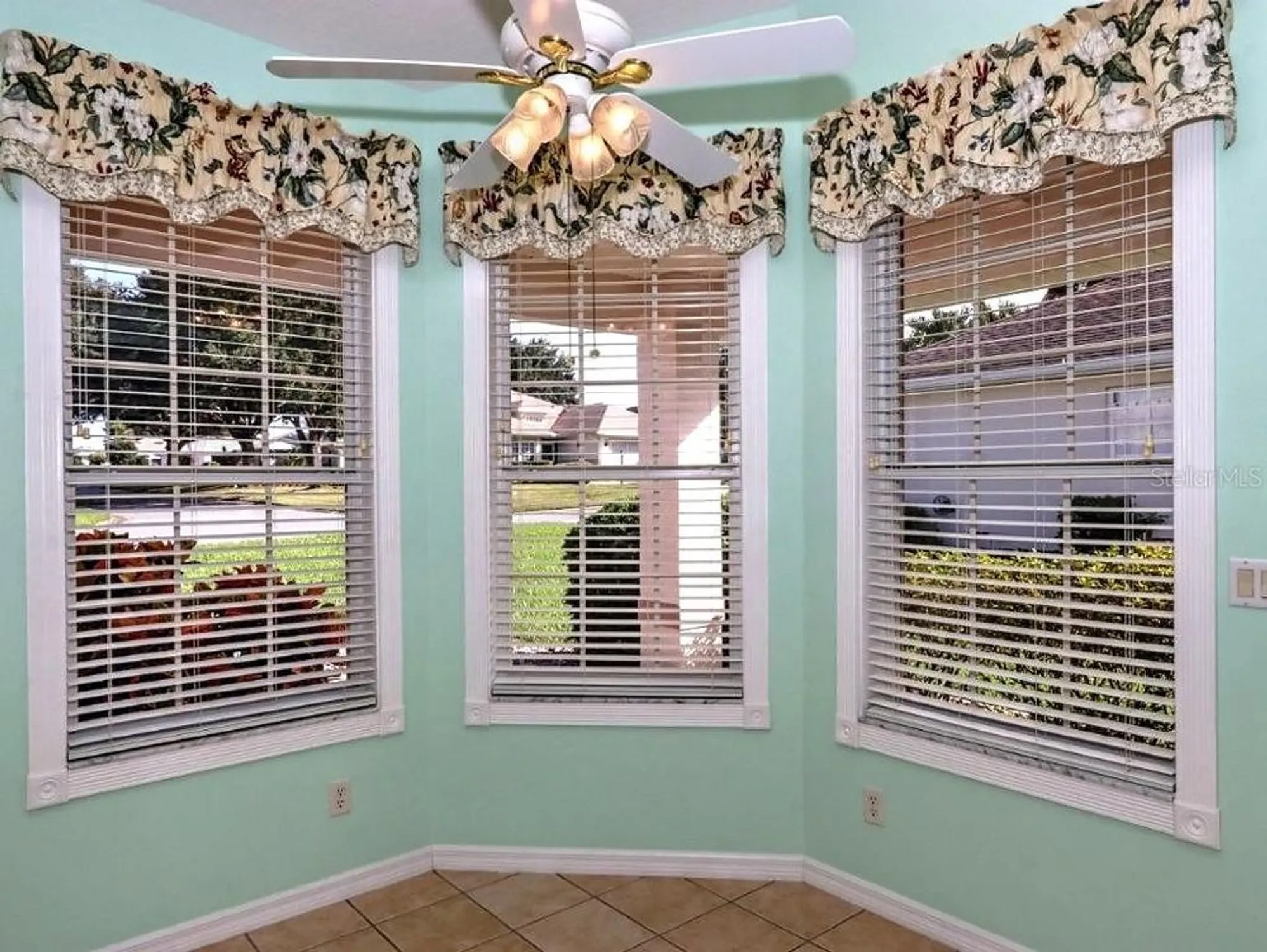 Property Slideshow image 8 of 33 | 4854 glen coe st, Leesburg, FL, 34748