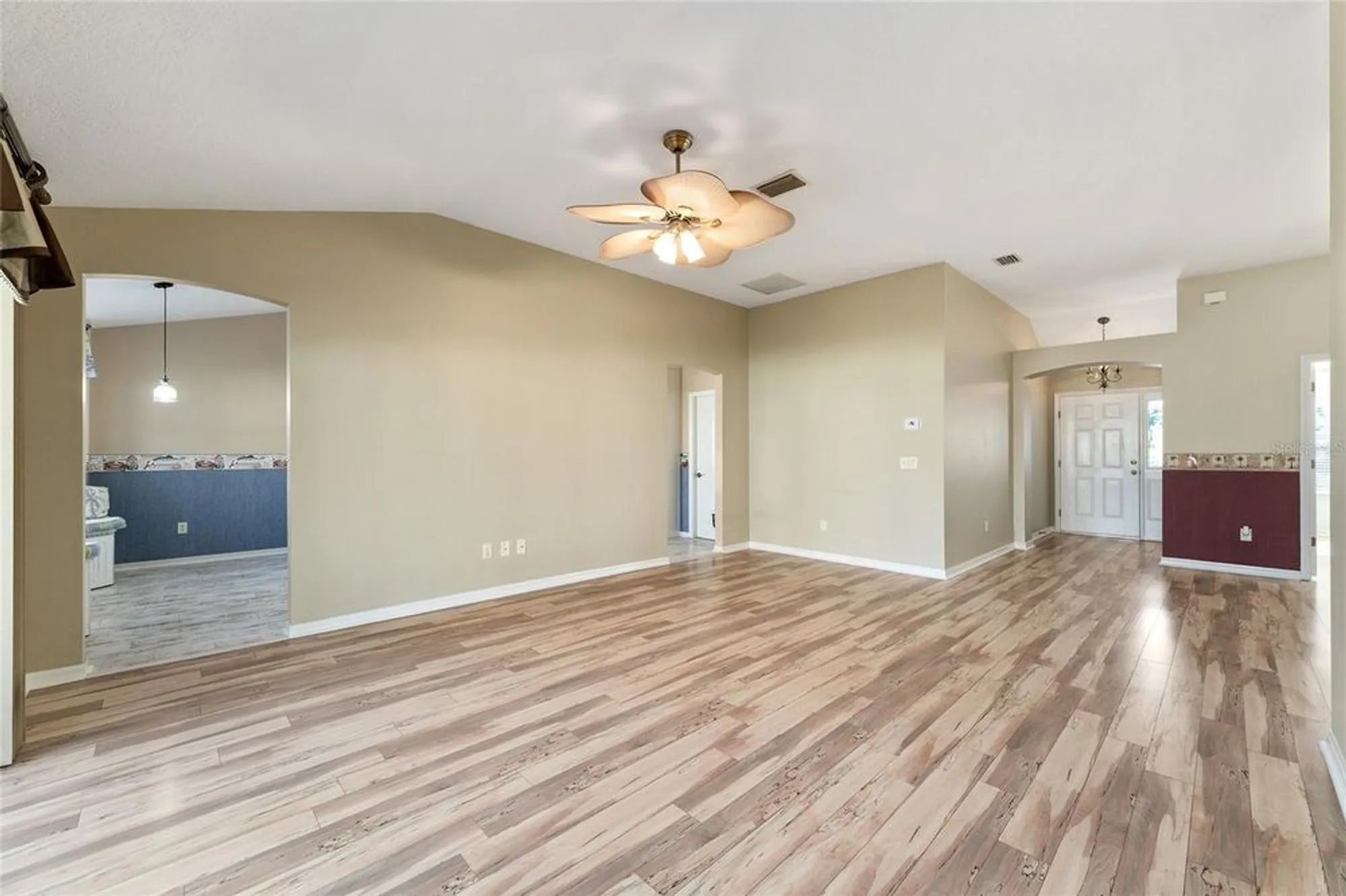 Property Slideshow image 12 of 71 | 3017 hillside ln, The Villages, FL, 32162