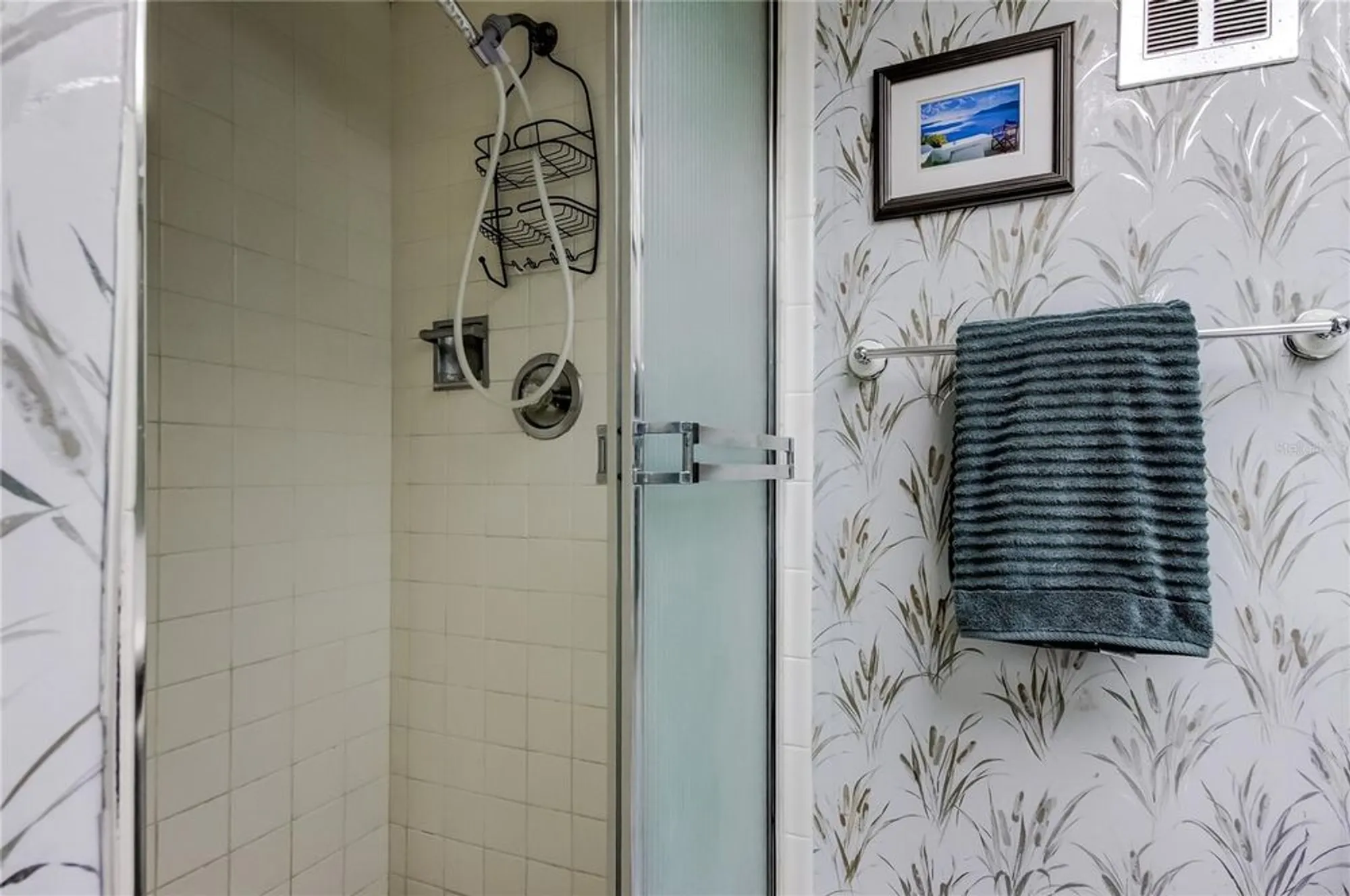 Property Slideshow image 21 of 45 | 4775 cove cir apt 1008, St Petersburg, FL, 33708