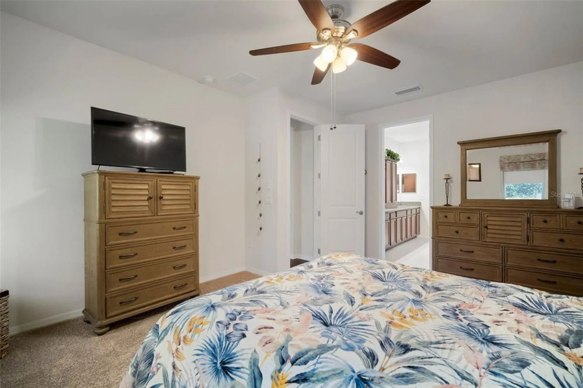 Property Slideshow image 16 of 93 | 5102 coastal scene dr, Apollo Beach, FL, 33572