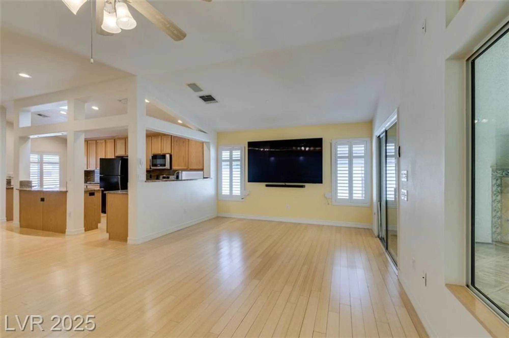Property Slideshow image 9 of 30 | 2035 poppywood ave, Henderson, NV, 89012