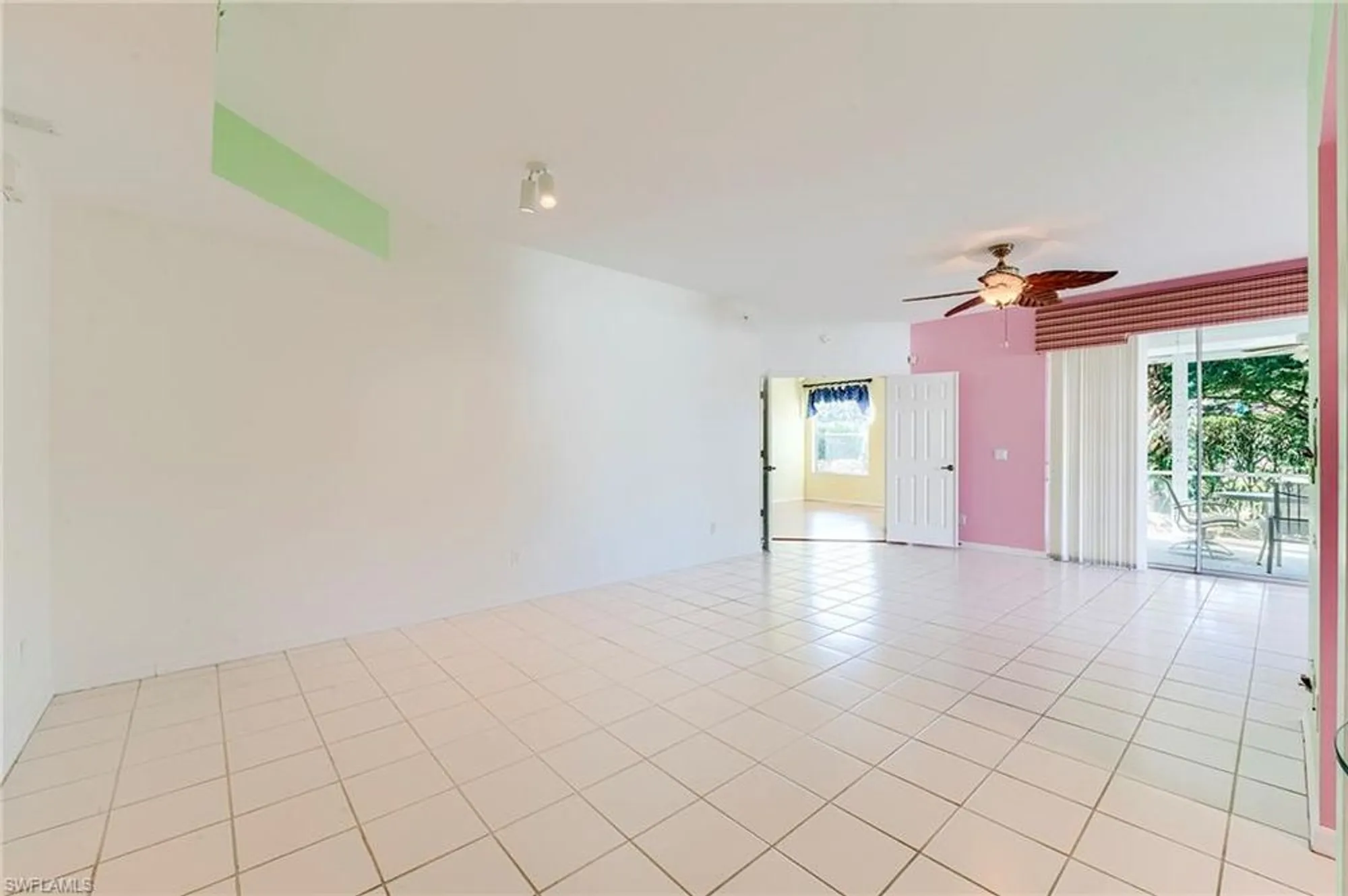 Property Slideshow image 13 of 35 | 25203 pelican creek cir 102, Bonita Springs, FL, 34134